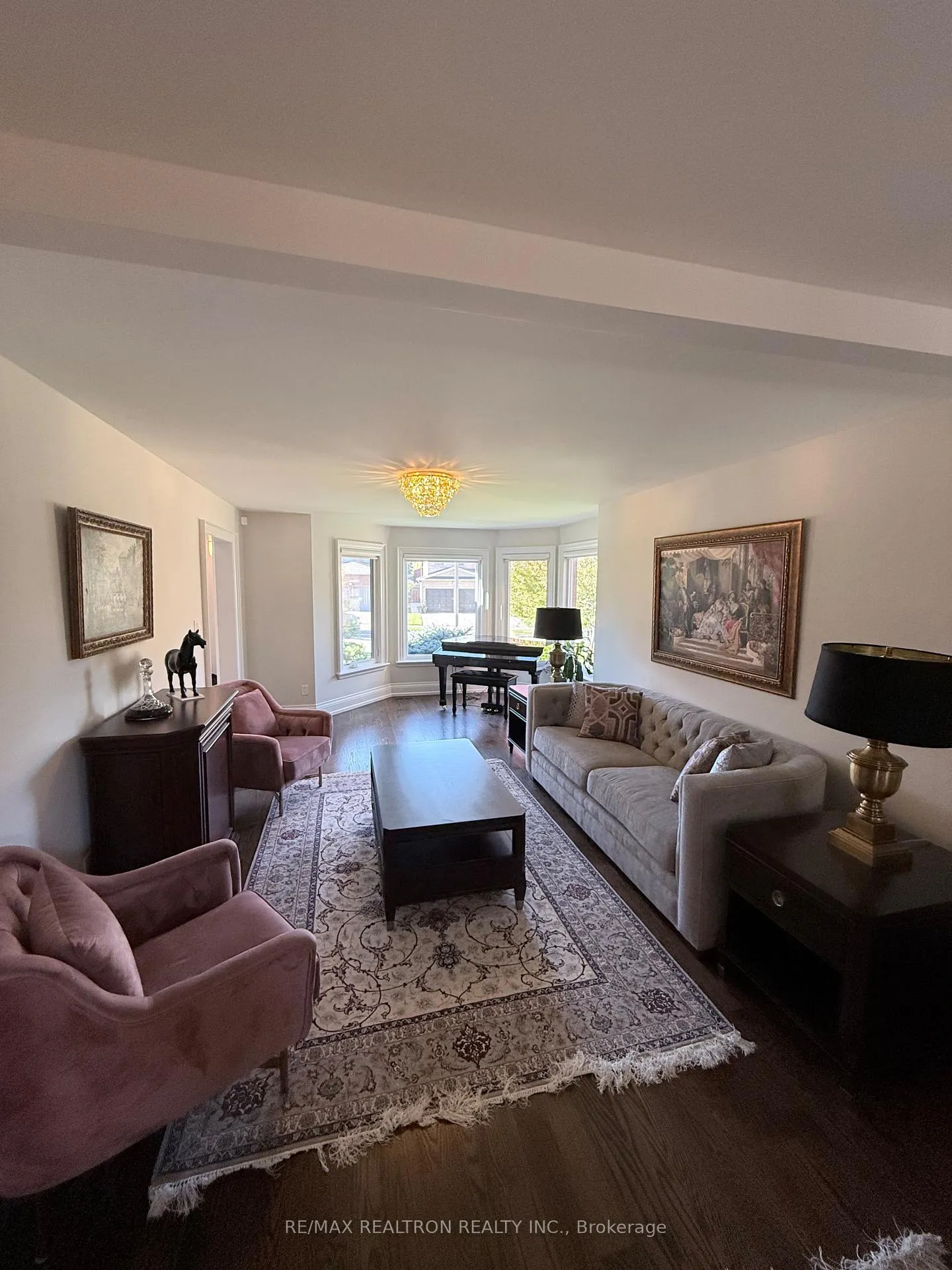 Photo 5 of 150 Newport Square, Vaughan, Uplands — HOMEH