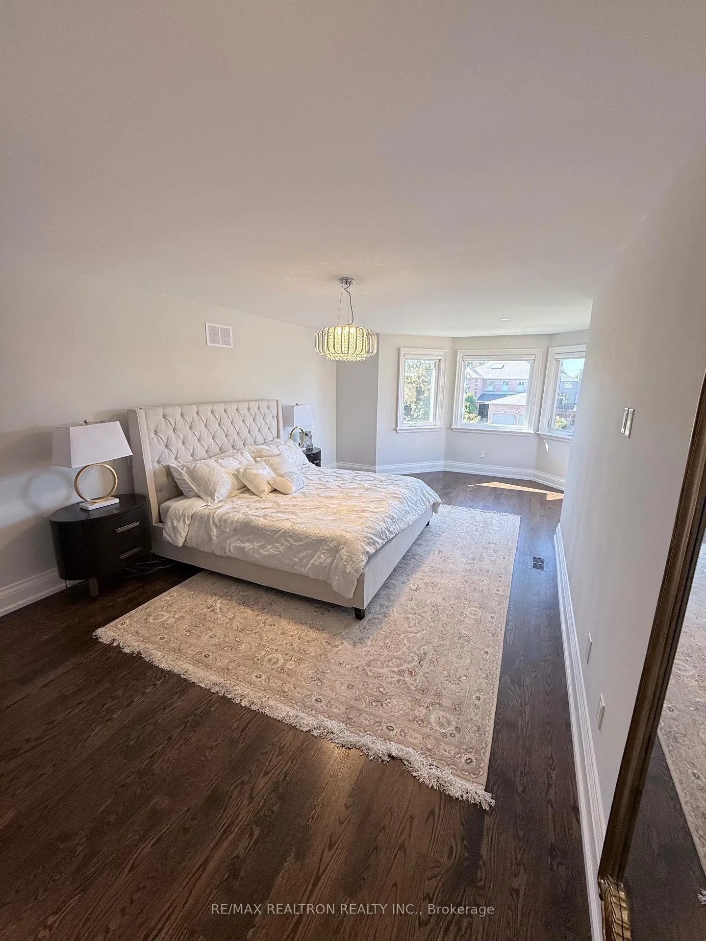 Photo 10 of 150 Newport Square, Vaughan, Uplands — HOMEH