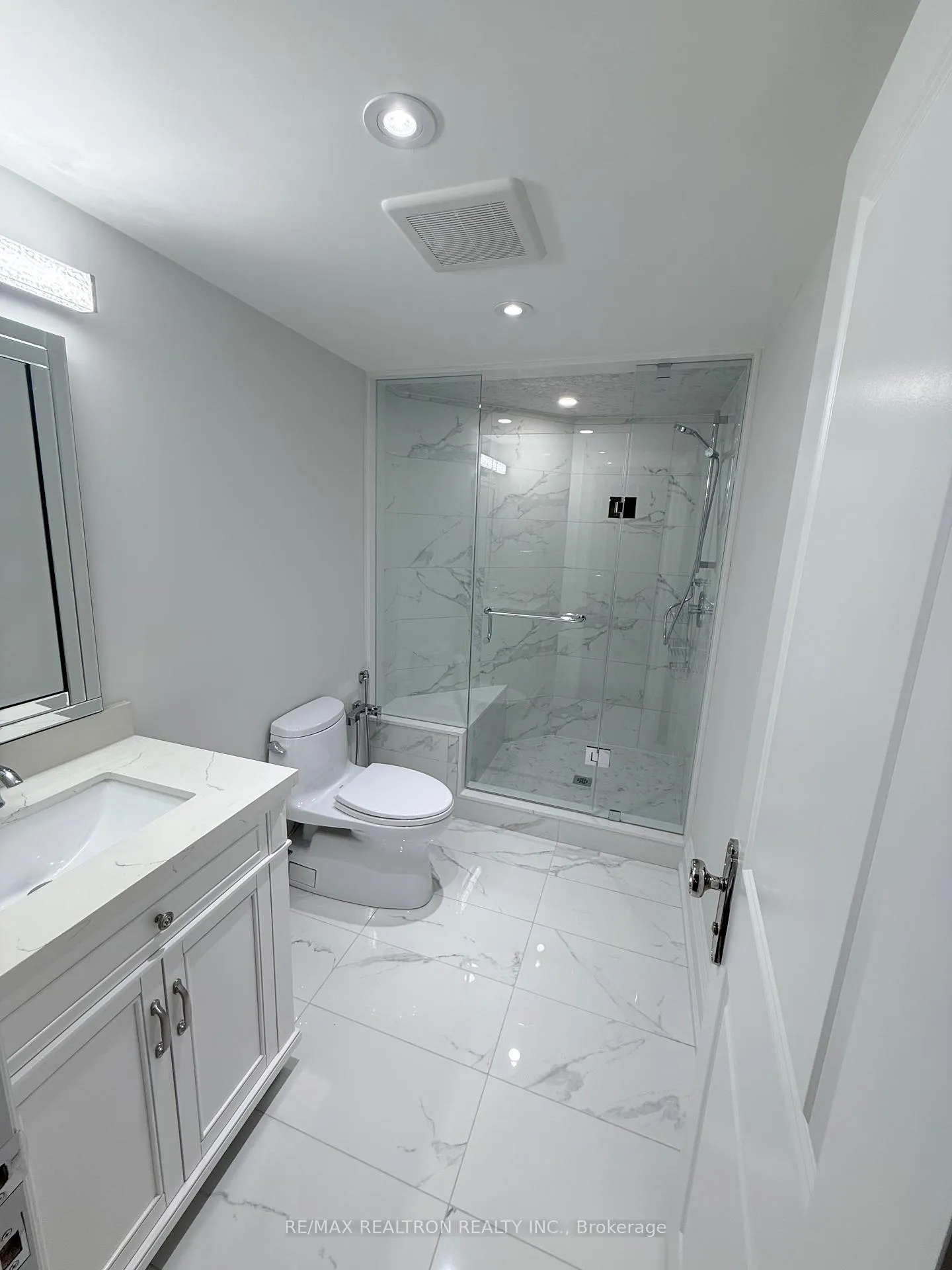 Photo 14 of 150 Newport Square, Vaughan, Uplands — HOMEH