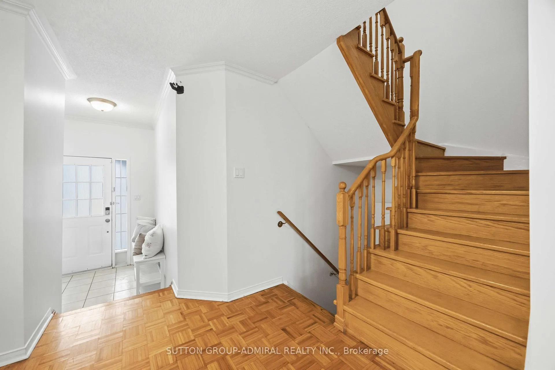 Photo 9 of 32 Bellagio Crescent, Vaughan, Patterson — HOMEH