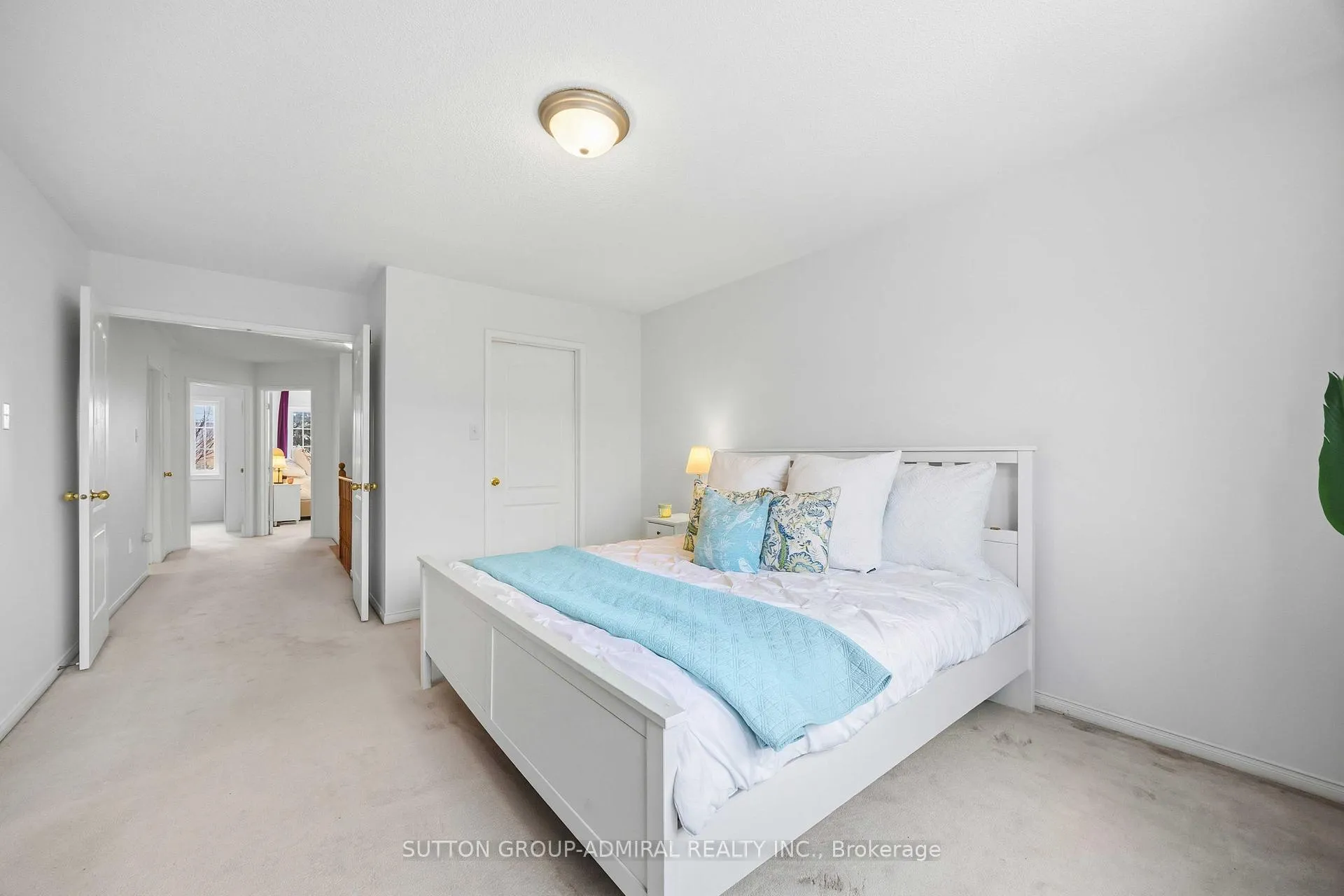 Photo 10 of 32 Bellagio Crescent, Vaughan, Patterson — HOMEH