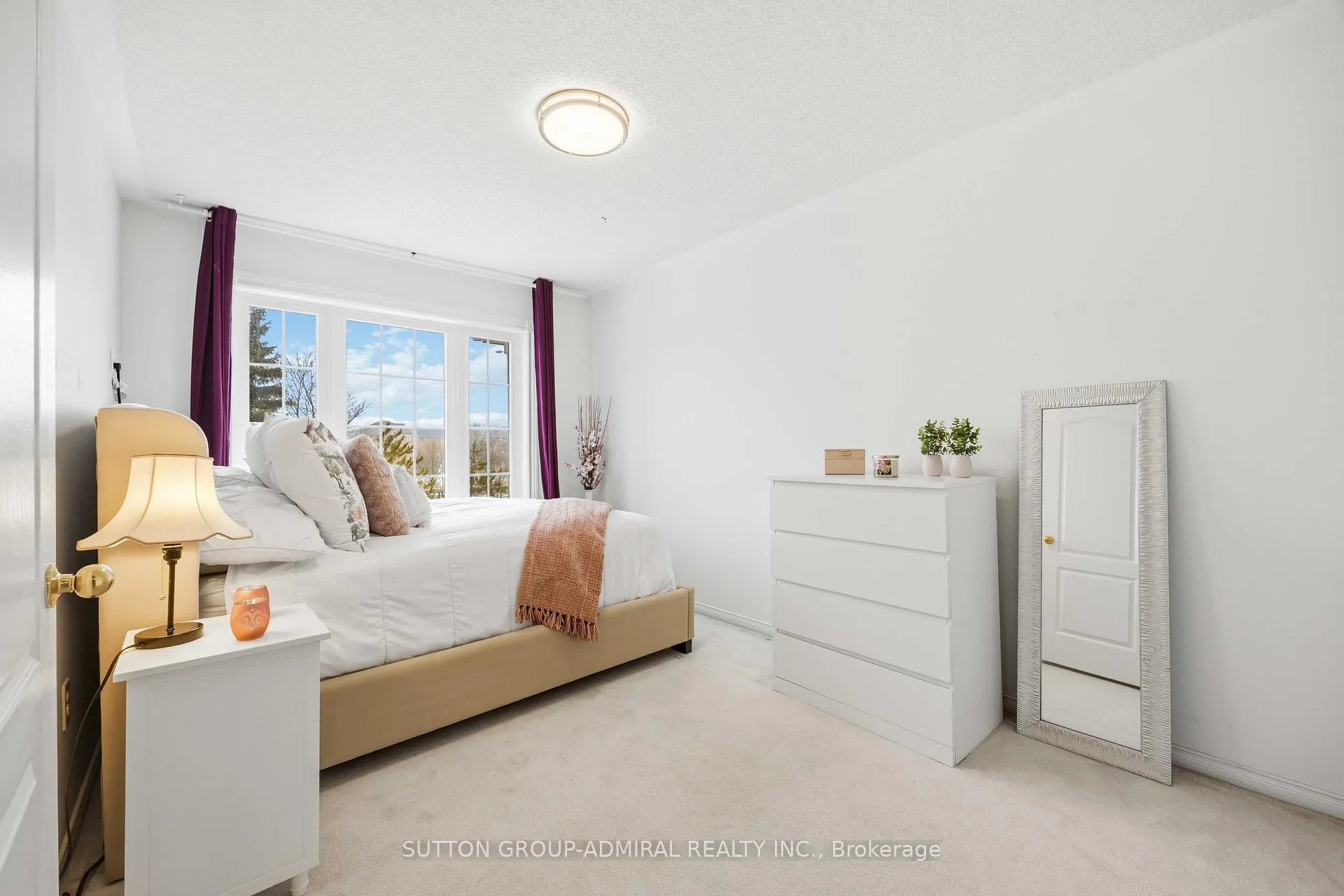 Photo 12 of 32 Bellagio Crescent, Vaughan, Patterson — HOMEH