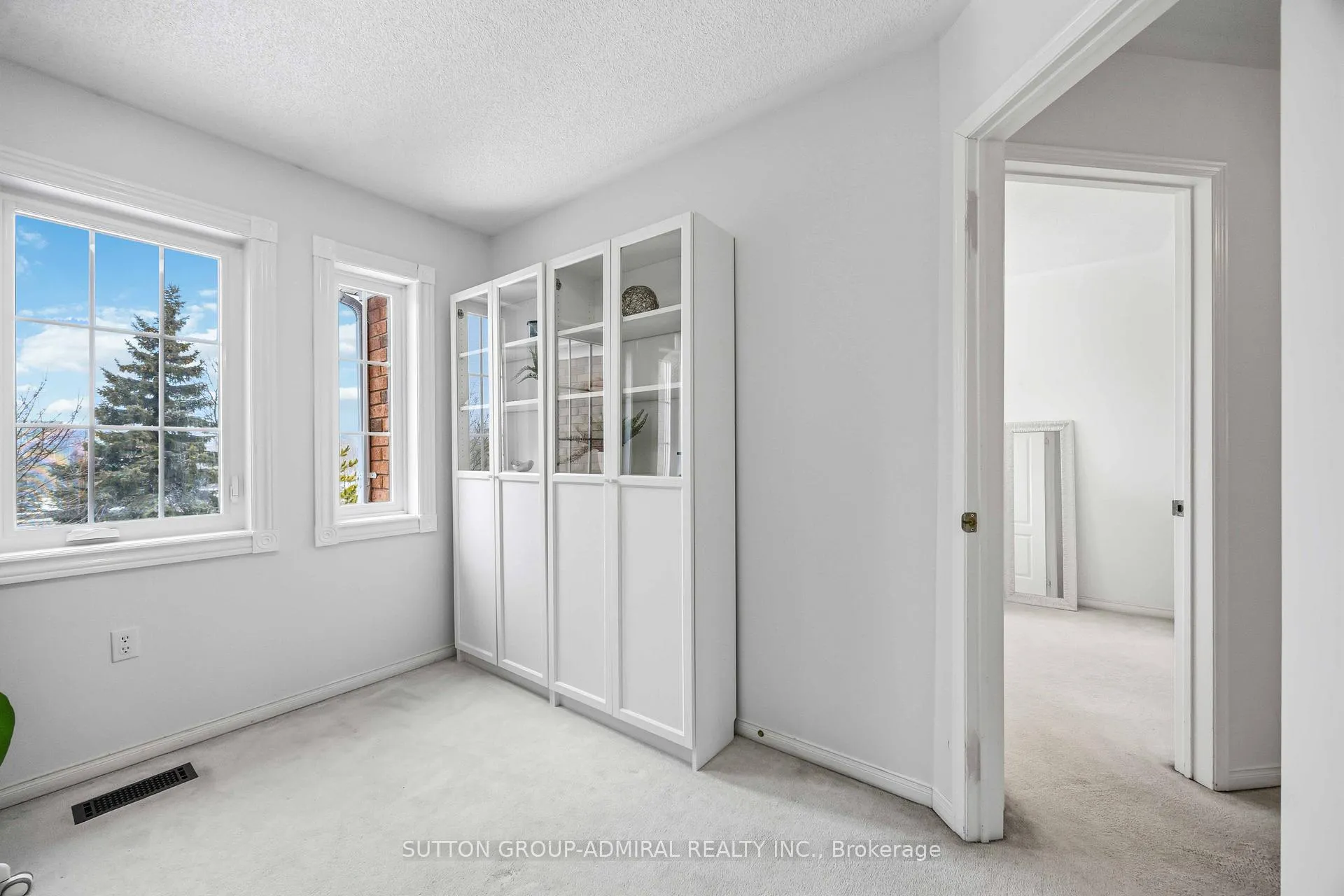 Photo 13 of 32 Bellagio Crescent, Vaughan, Patterson — HOMEH