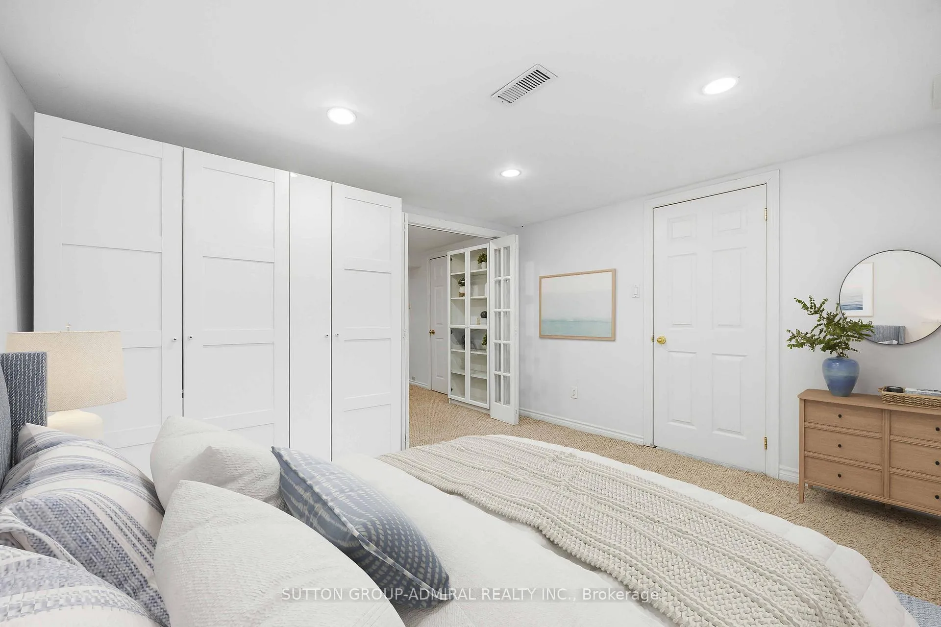 Photo 18 of 32 Bellagio Crescent, Vaughan, Patterson — HOMEH