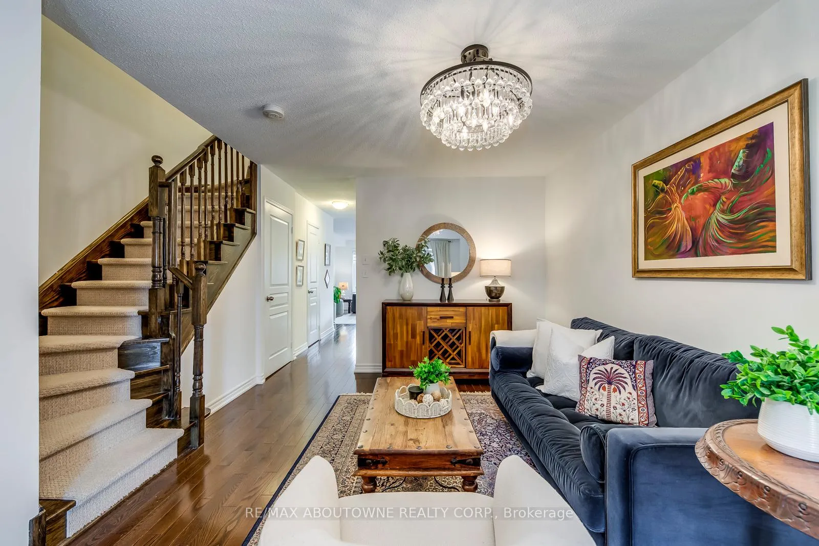 Photo 6 of 2322 Saddlecreek Crescent, Oakville, Westmount — HOMEH