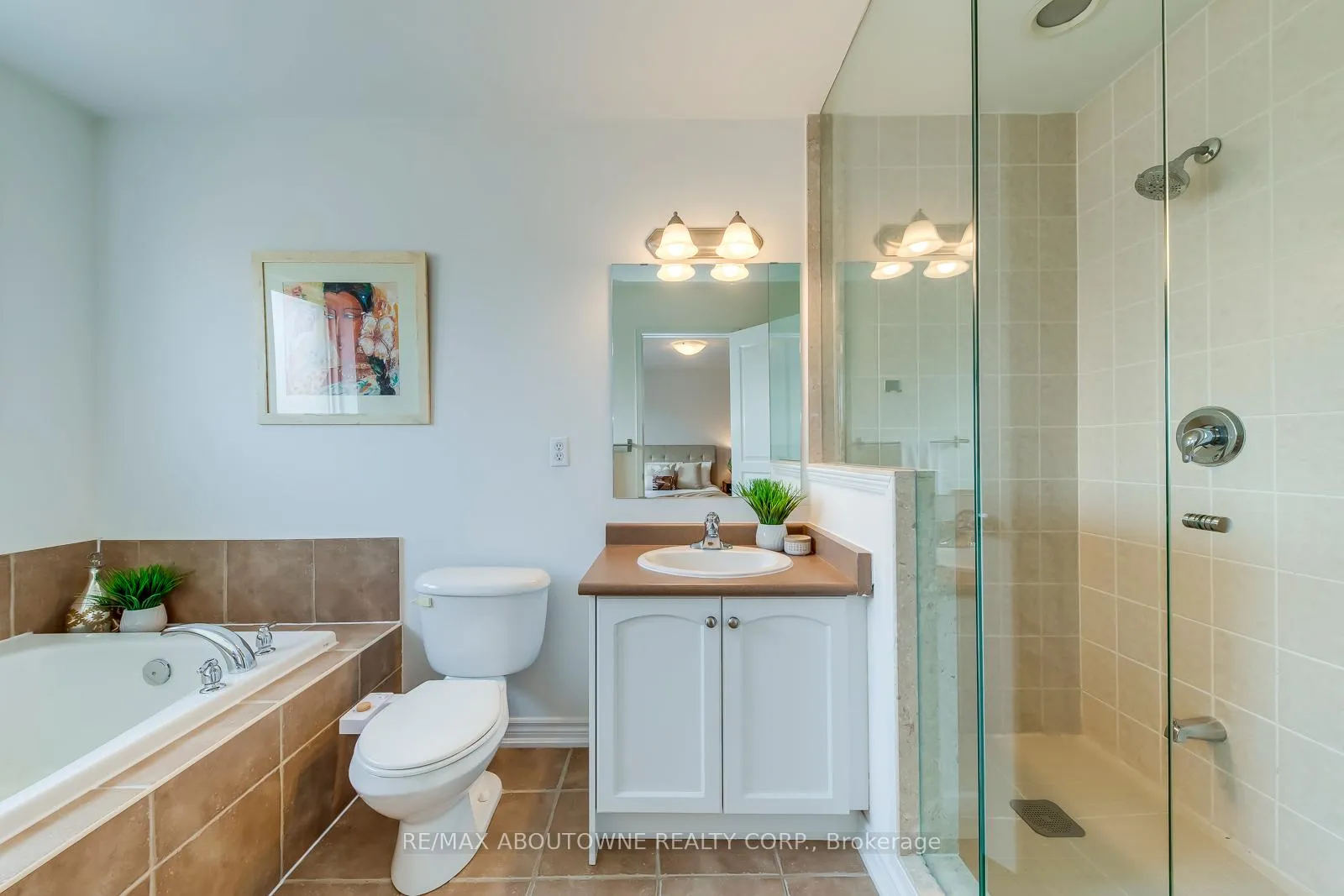 Photo 21 of 2322 Saddlecreek Crescent, Oakville, Westmount — HOMEH