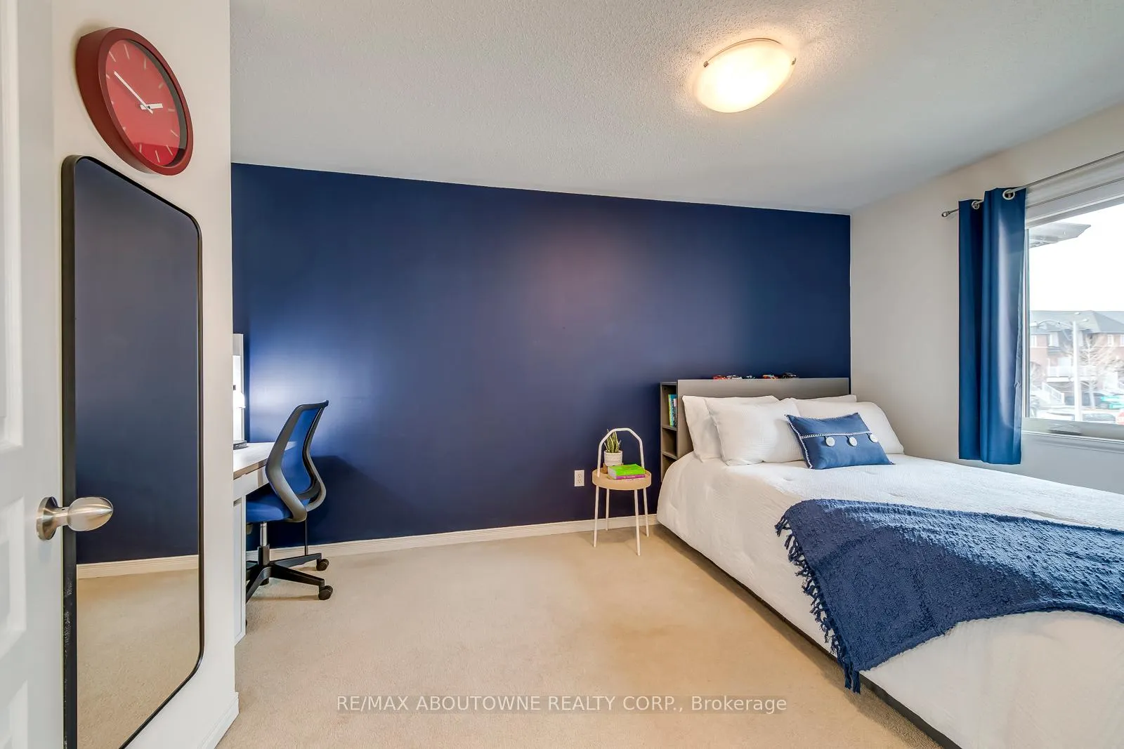 Photo 25 of 2322 Saddlecreek Crescent, Oakville, Westmount — HOMEH