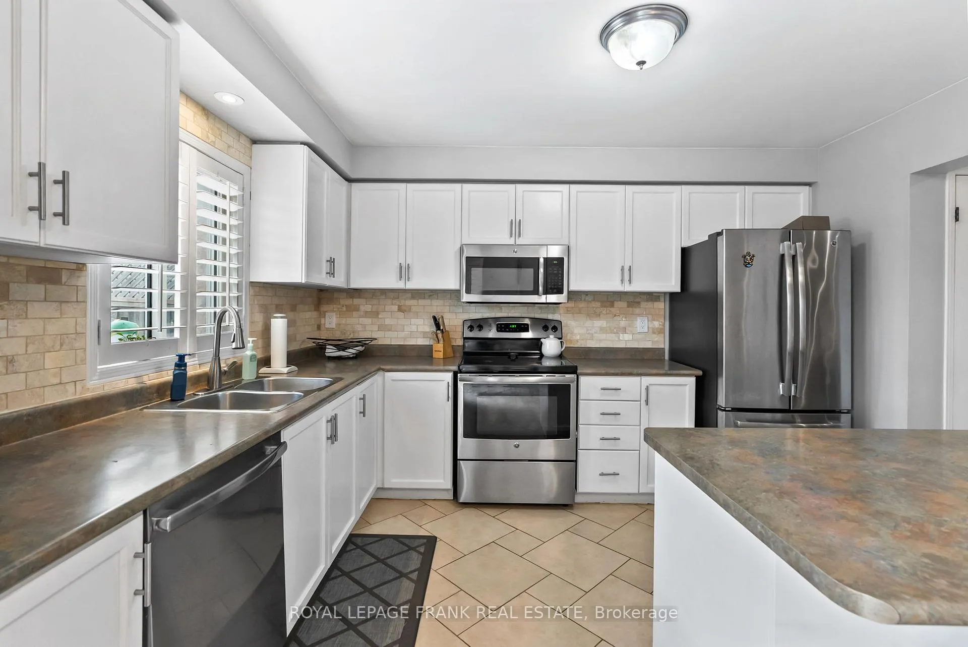 Photo 8 of 24 Ingold Lane, Ajax, Central — HOMEH