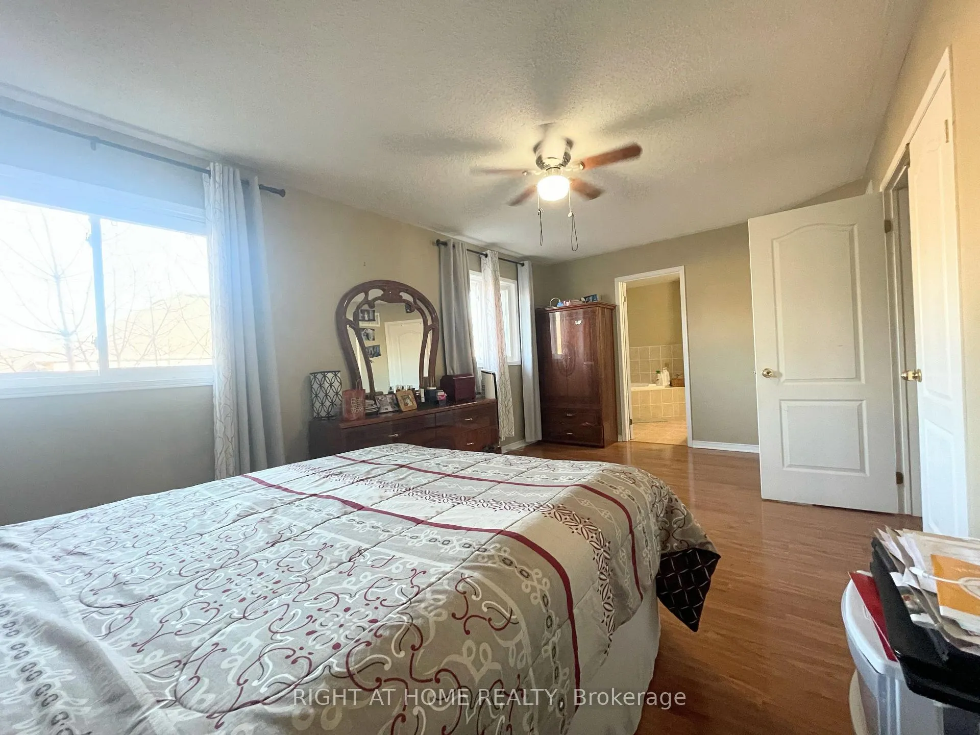 Photo 12 of 53 Knightswood Crescent, Brampton, Fletcher's Meadow — HOMEH