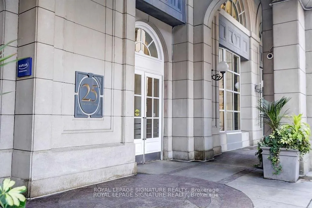 Photo 10 of Unit 1110, 25 The Esplanade, Toronto, Waterfront Communities — HOMEH