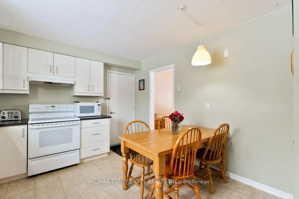 Photo 11 of 6579 Bostwick Road, Central Elgin, Rural Central Elgin — HOMEH