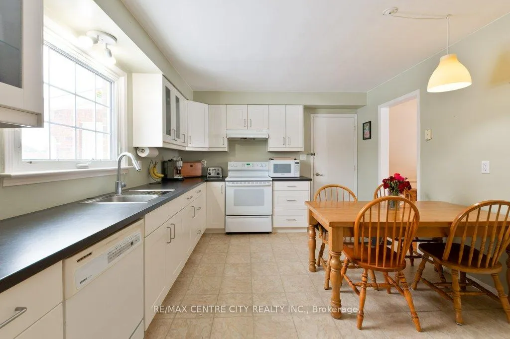 Photo 14 of 6579 Bostwick Road, Central Elgin, Rural Central Elgin — HOMEH