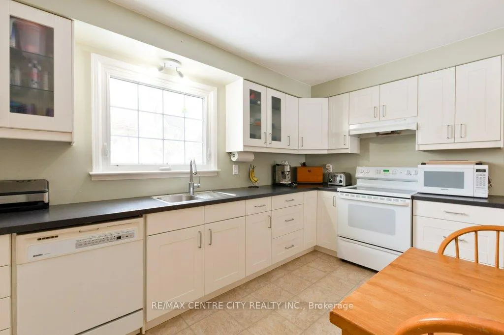 Photo 15 of 6579 Bostwick Road, Central Elgin, Rural Central Elgin — HOMEH