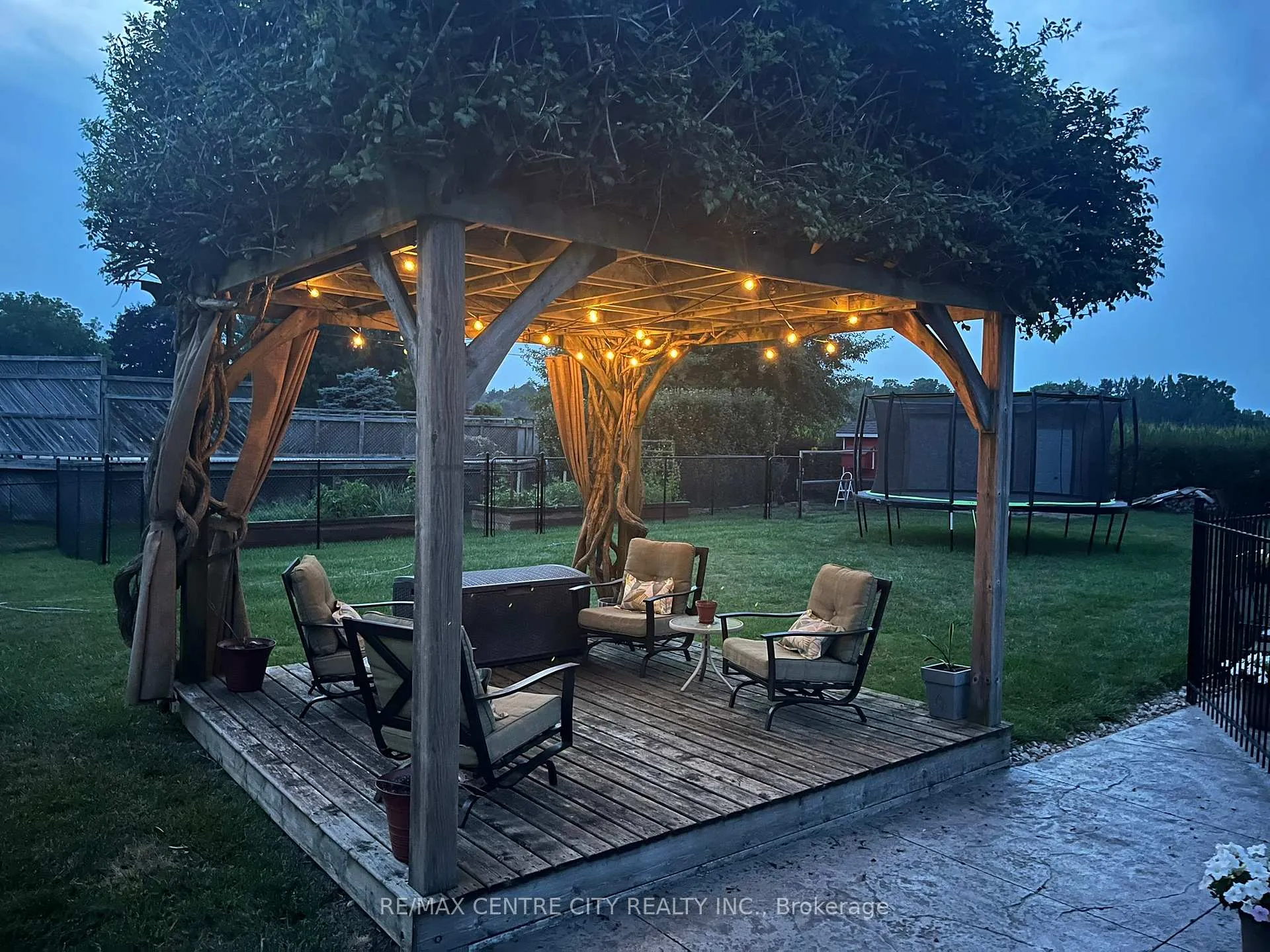Photo 40 of 6579 Bostwick Road, Central Elgin, Rural Central Elgin — HOMEH