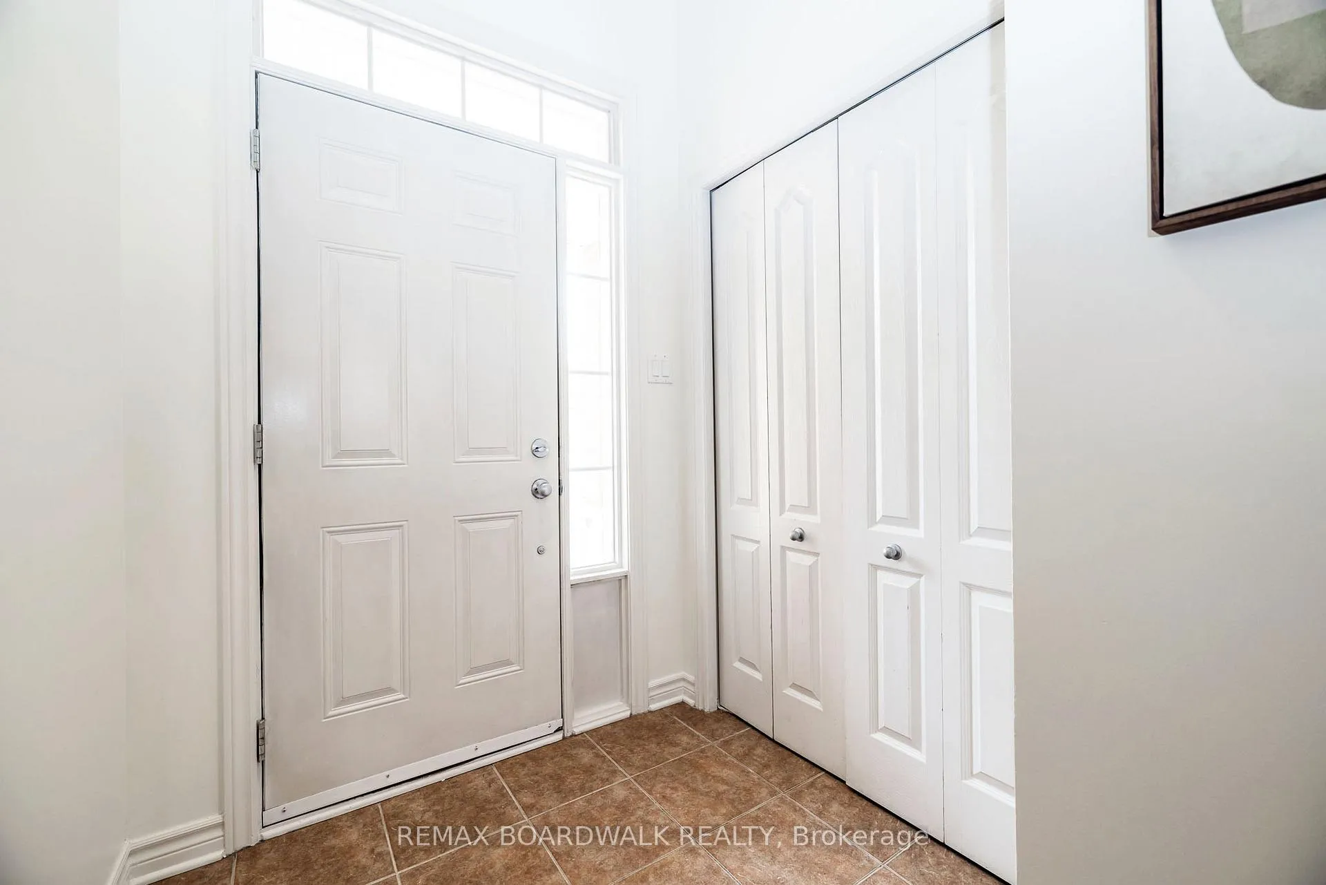 Photo 3 of 29 Madelon Drive, Ottawa, Barrhaven - Longfields — HOMEH