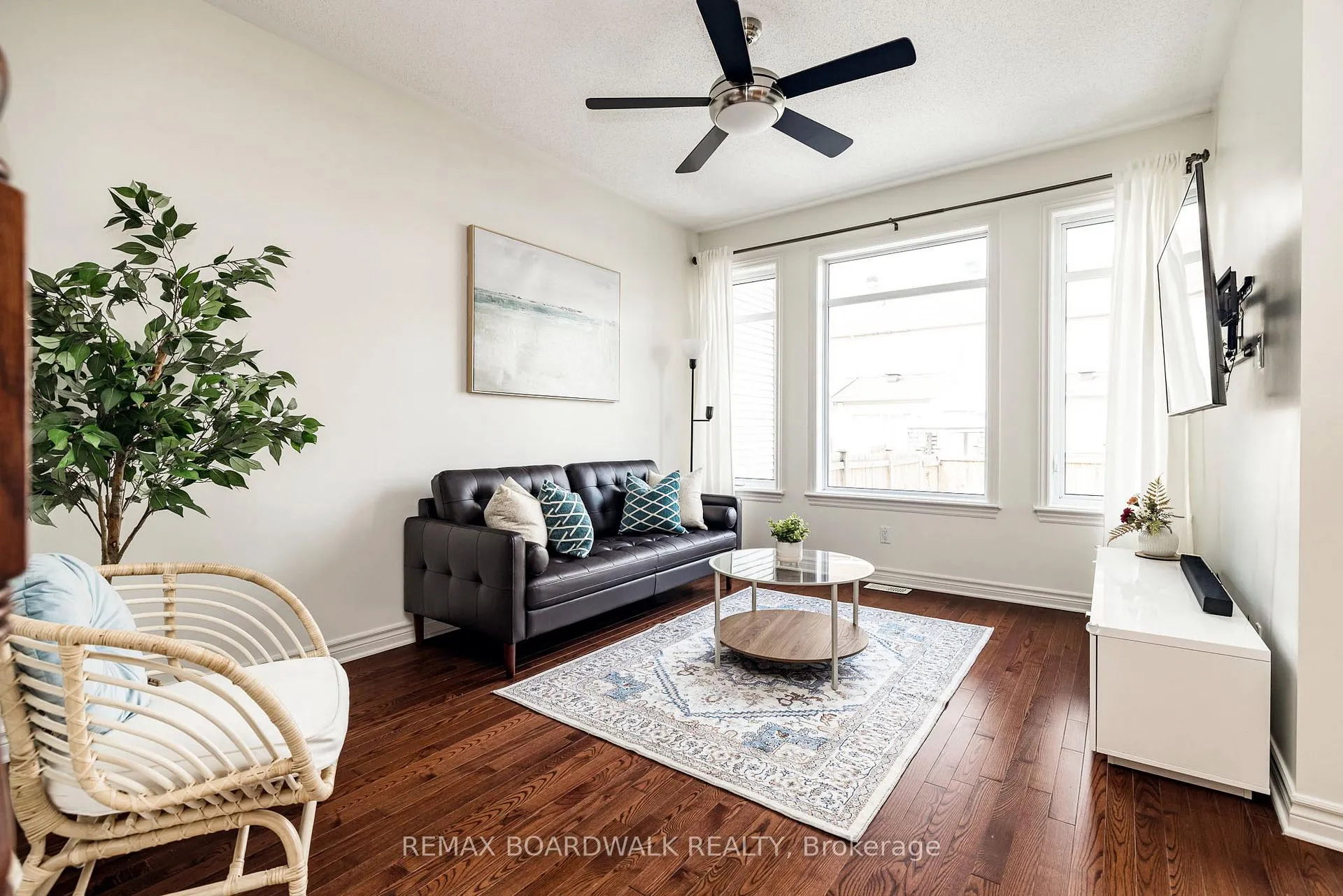 Photo 16 of 29 Madelon Drive, Ottawa, Barrhaven - Longfields — HOMEH