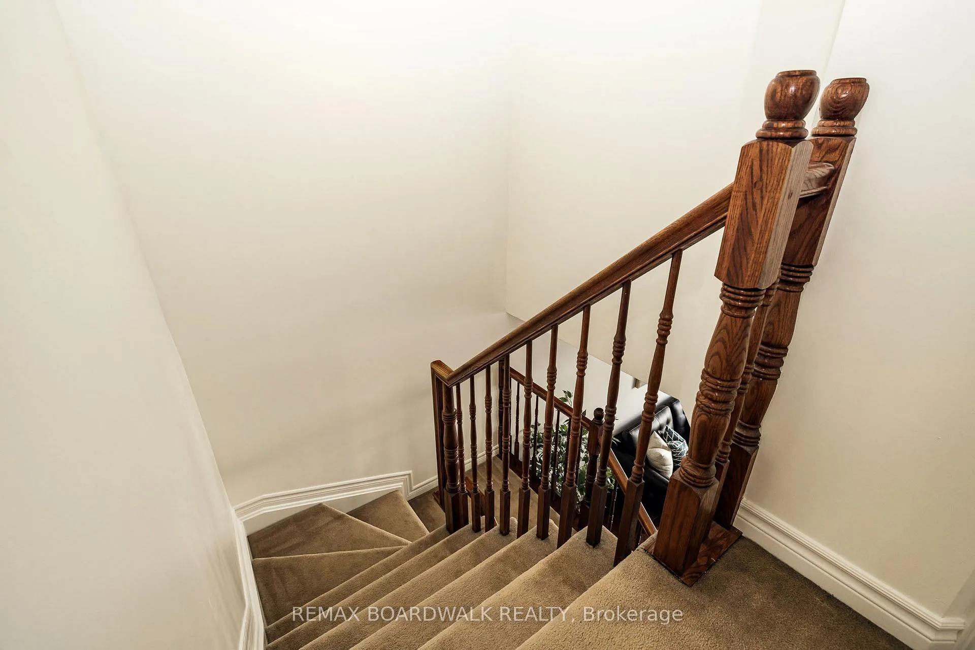 Photo 20 of 29 Madelon Drive, Ottawa, Barrhaven - Longfields — HOMEH