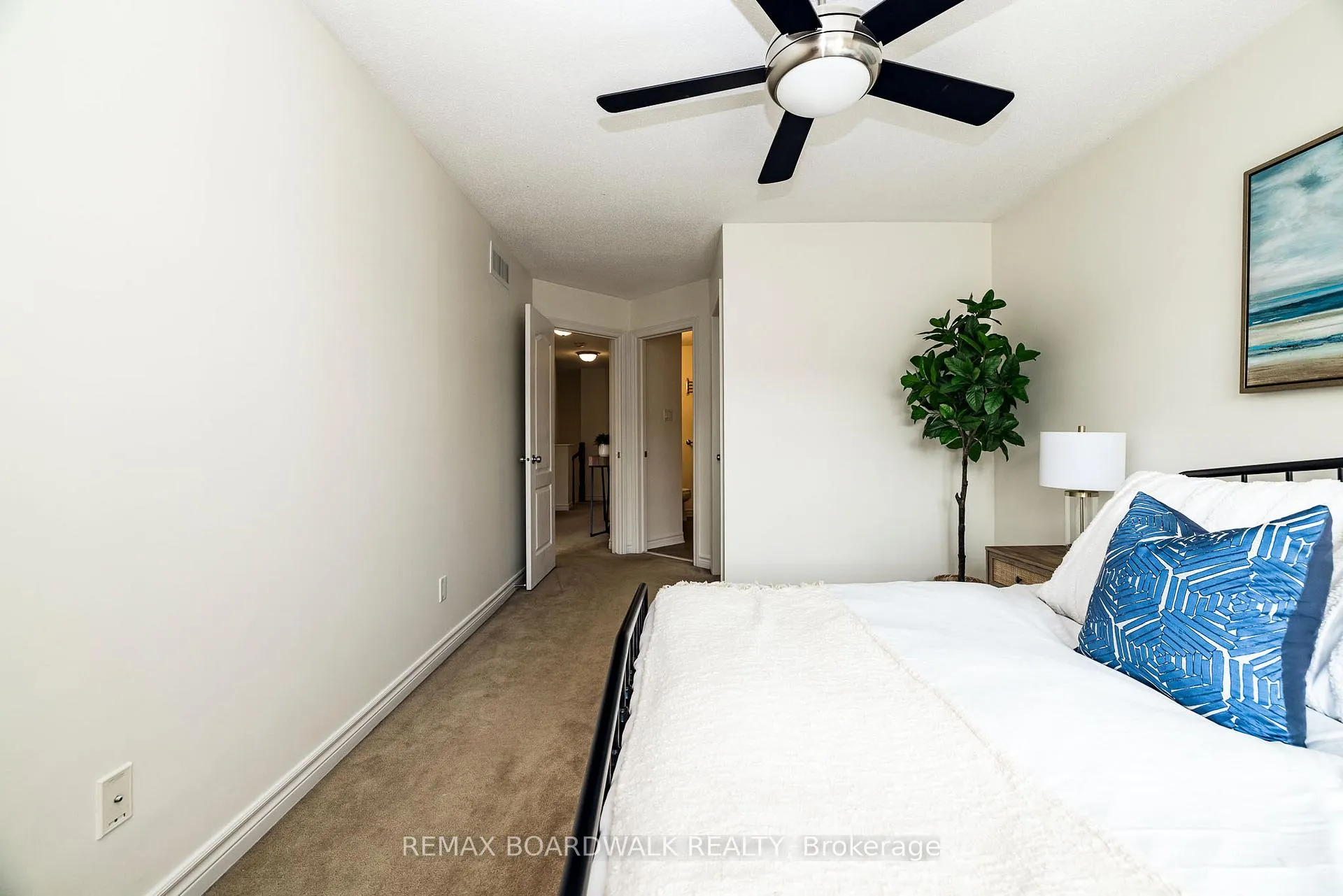 Photo 22 of 29 Madelon Drive, Ottawa, Barrhaven - Longfields — HOMEH