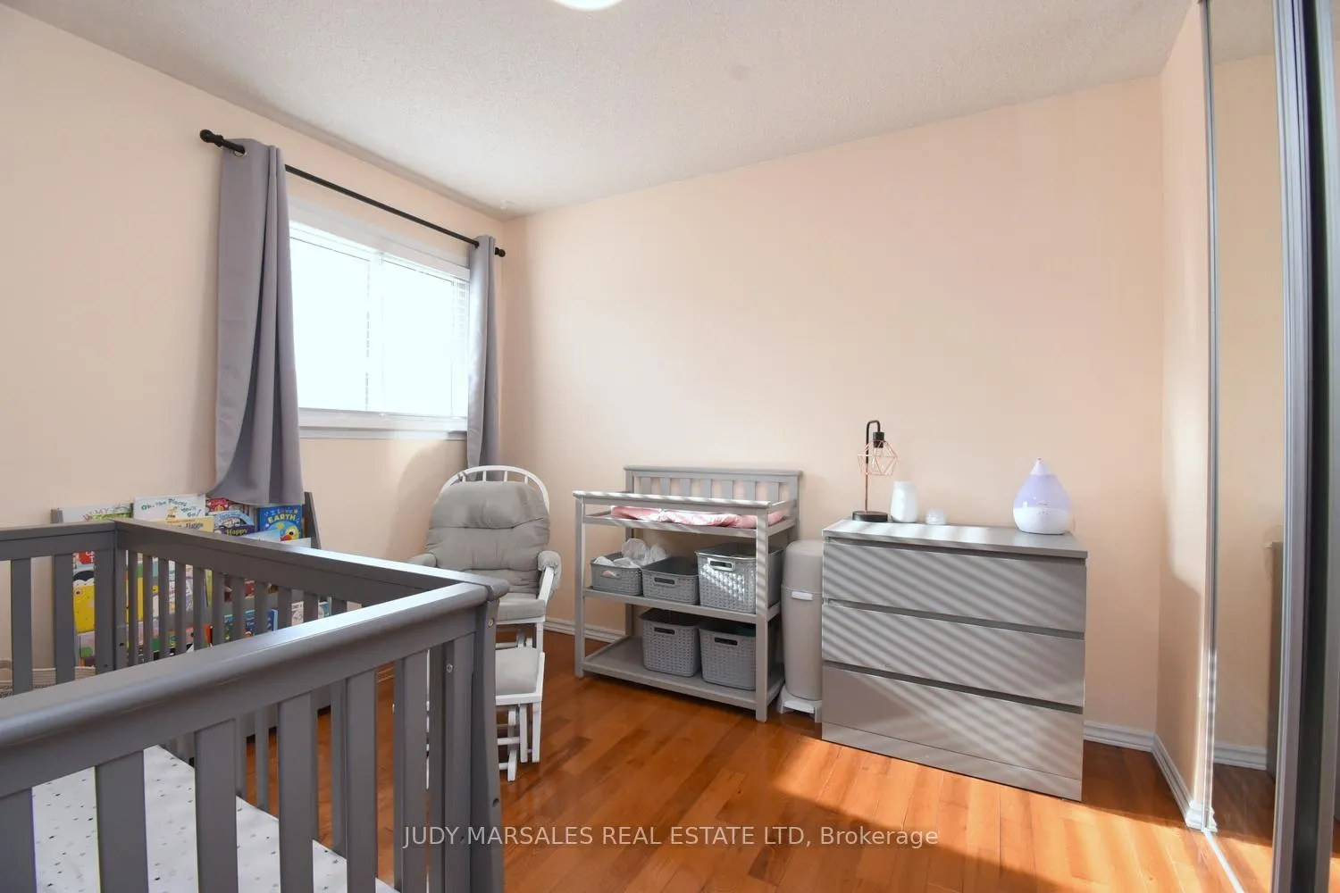 Photo 21 of 102 Elderwood Place, Brampton, Brampton North — HOMEH