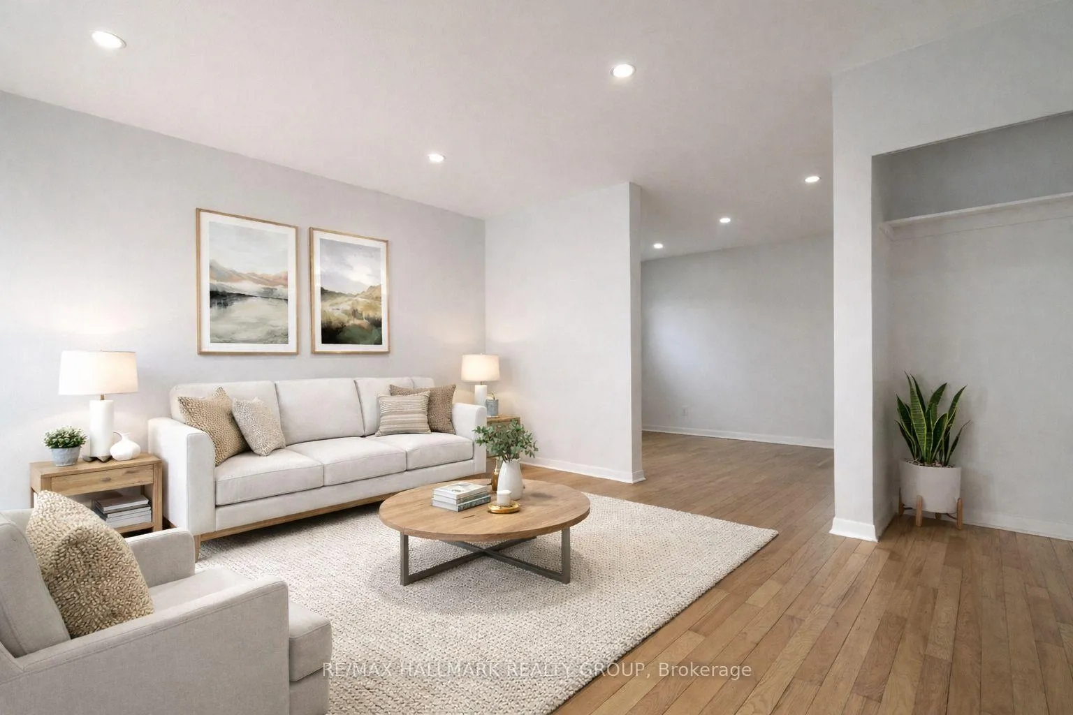 Photo 3 of 1427 Bellamy Street, Ottawa, Carleton Square — HOMEH