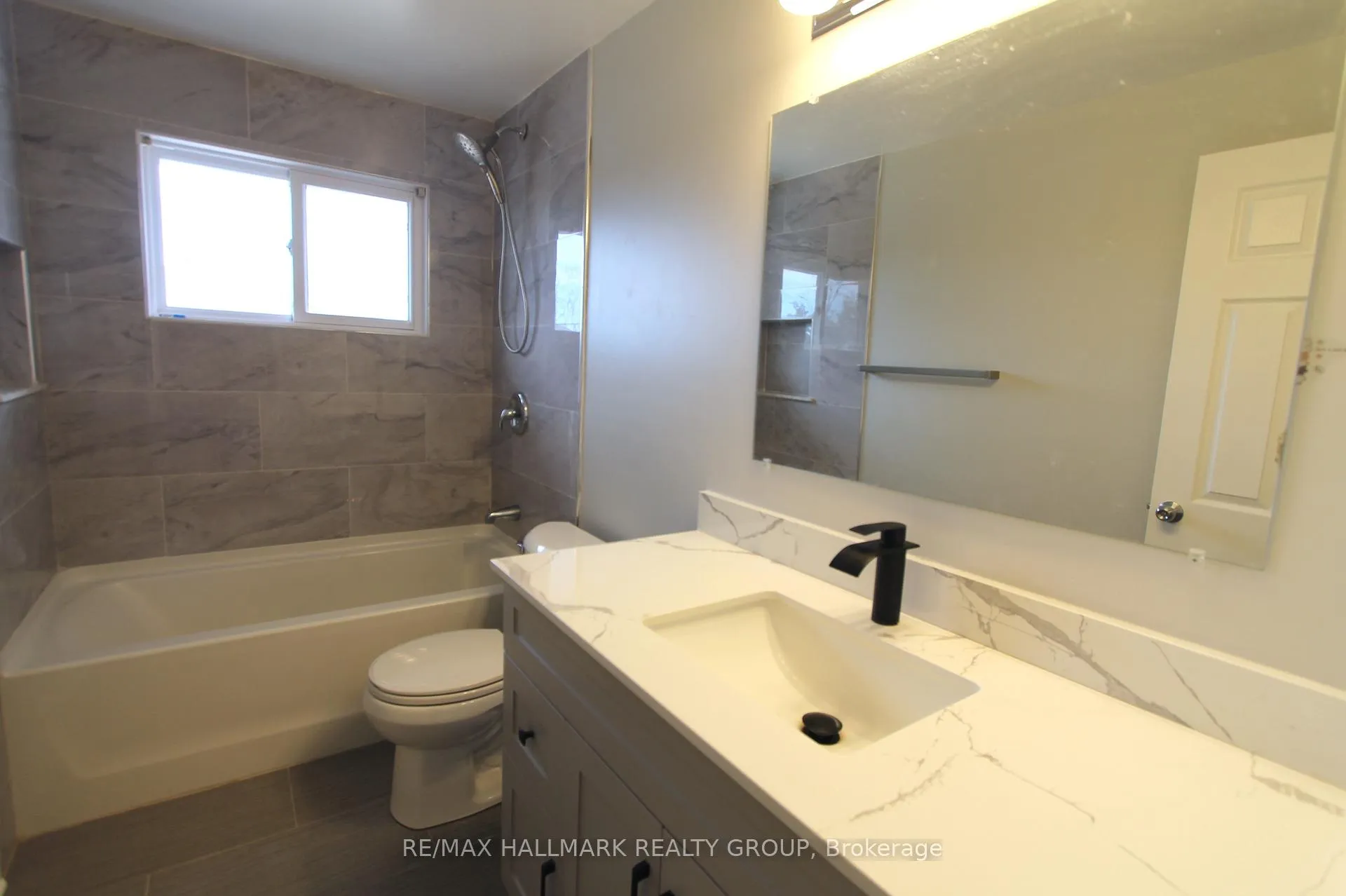 Photo 14 of 1427 Bellamy Street, Ottawa, Carleton Square — HOMEH