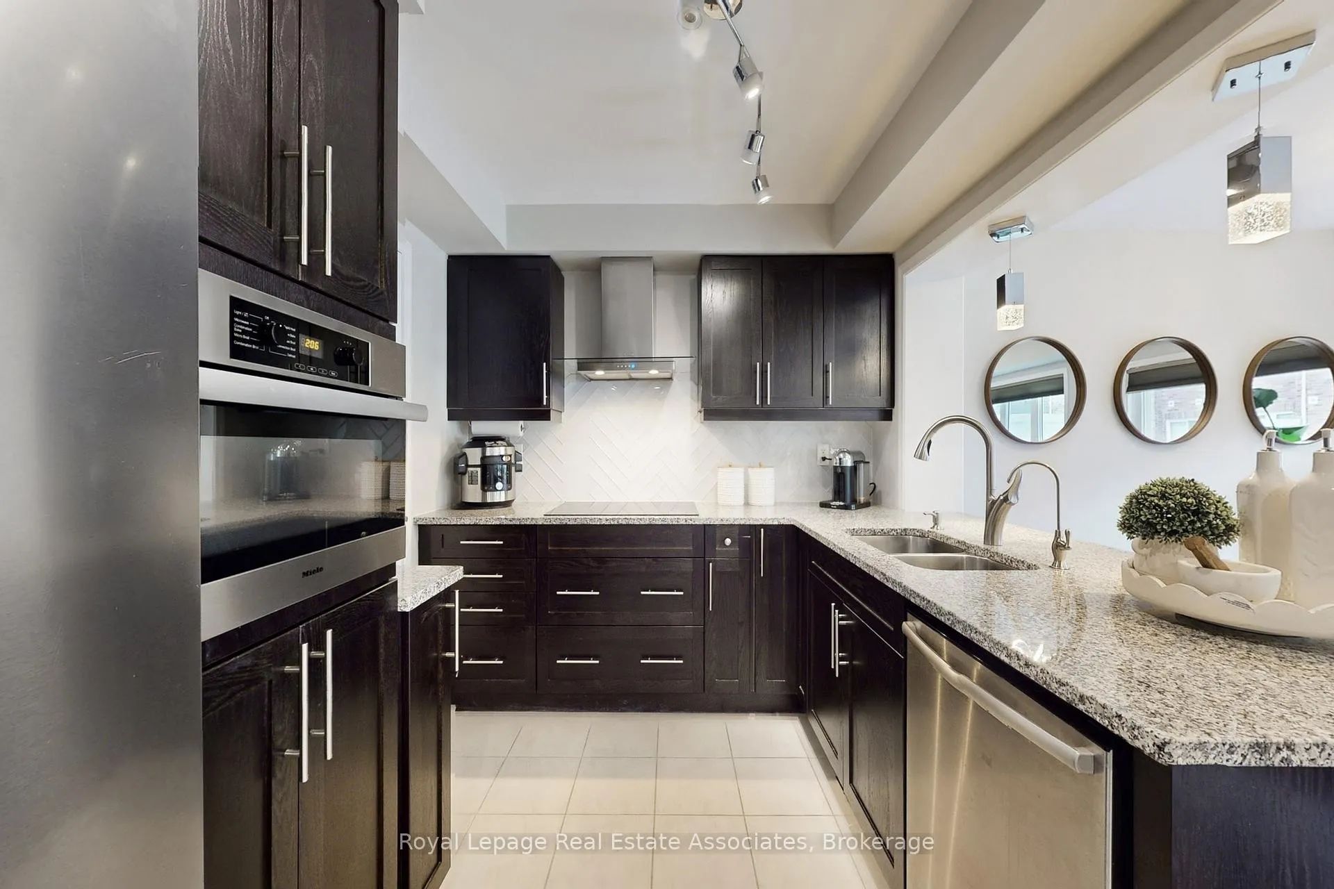 Photo 18 of Unit 27, 3002 Preserve Drive, Oakville, Glenorchy — HOMEH