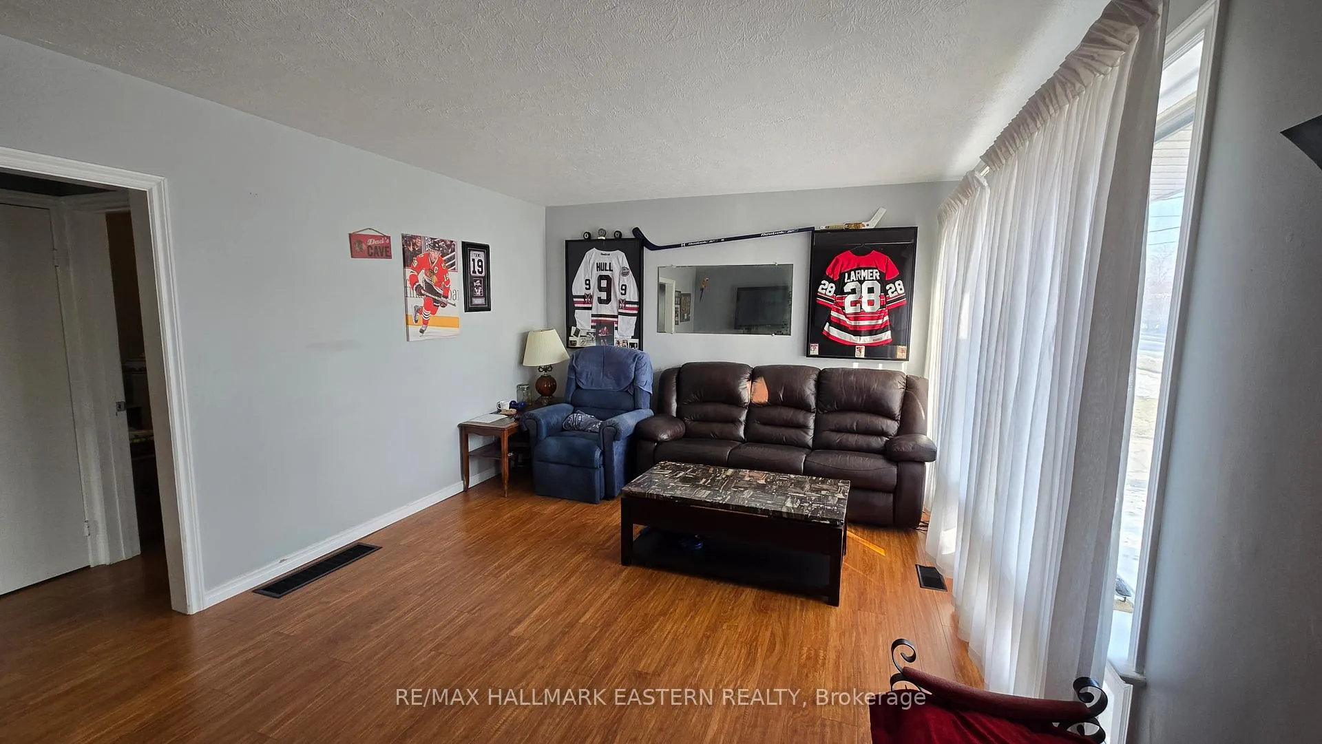Photo 3 of 45 Goodfellow Road S, Peterborough, Otonabee Ward 1 — HOMEH