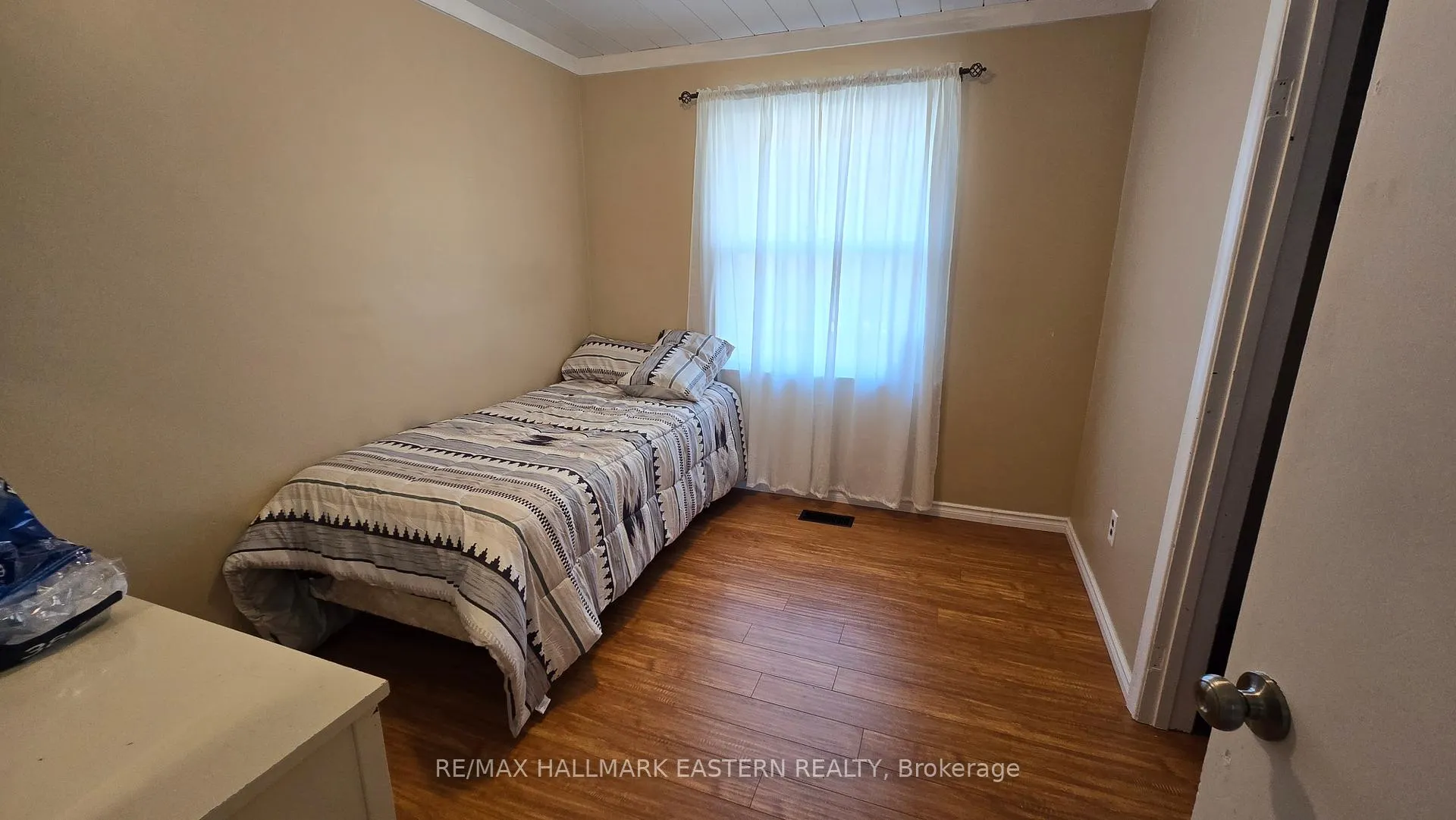 Photo 13 of 45 Goodfellow Road S, Peterborough, Otonabee Ward 1 — HOMEH