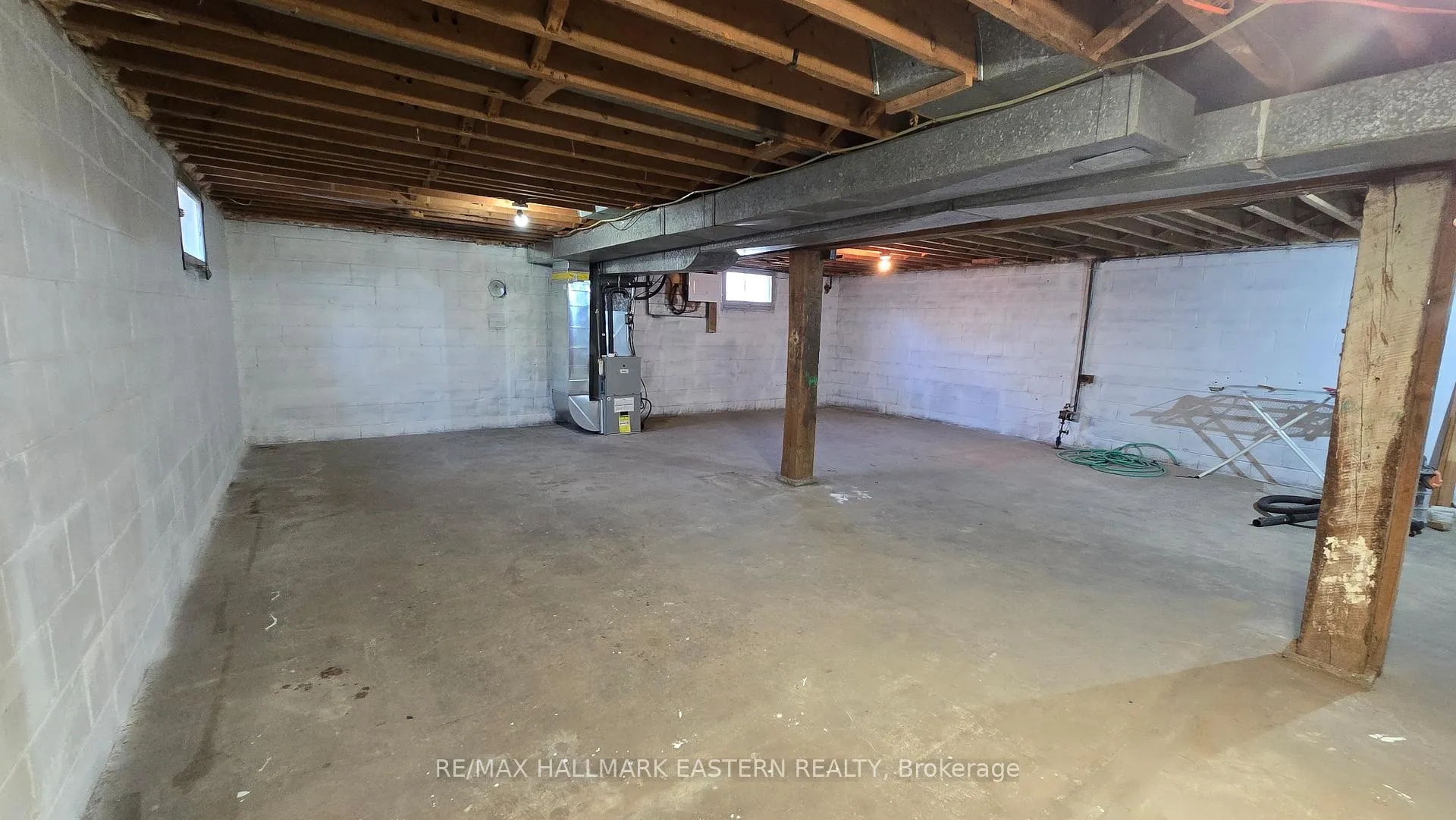 Photo 17 of 45 Goodfellow Road S, Peterborough, Otonabee Ward 1 — HOMEH