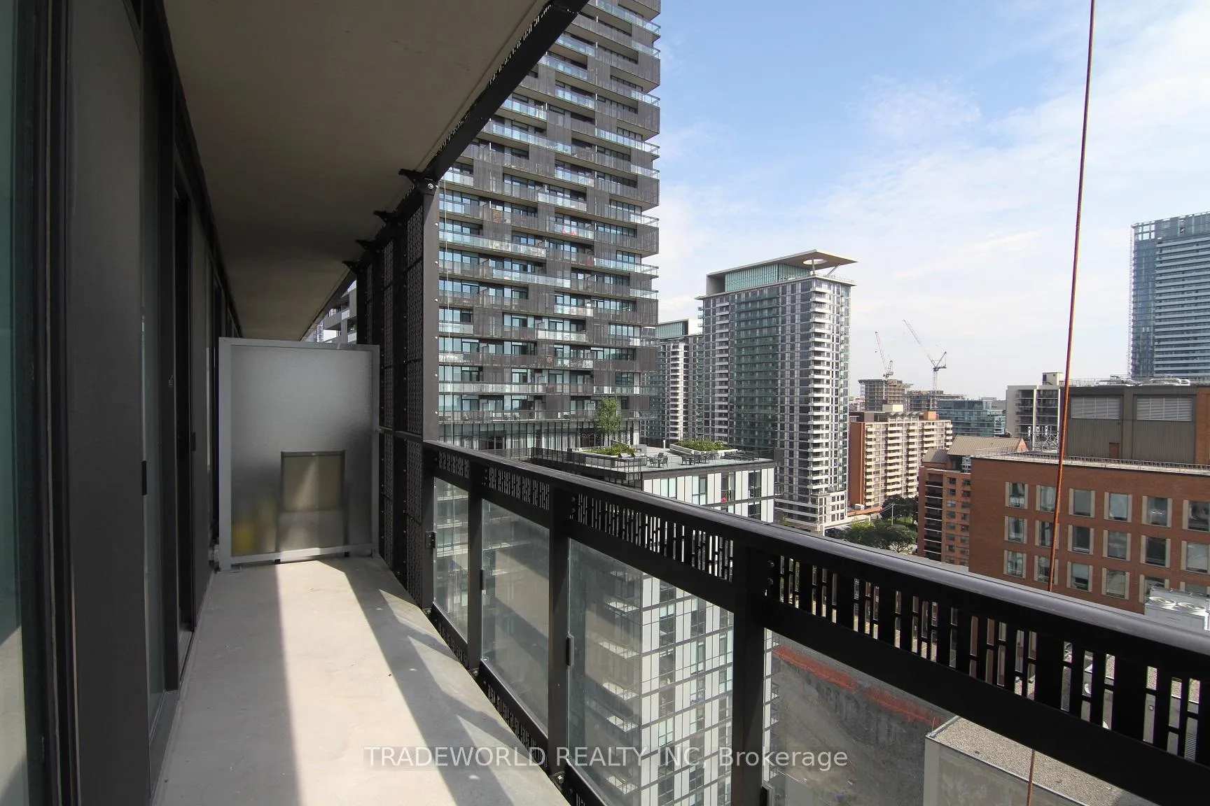 Photo 11 of Unit 1210, 8 Eglinton Avenue E, Toronto, Mount Pleasant West — HOMEH