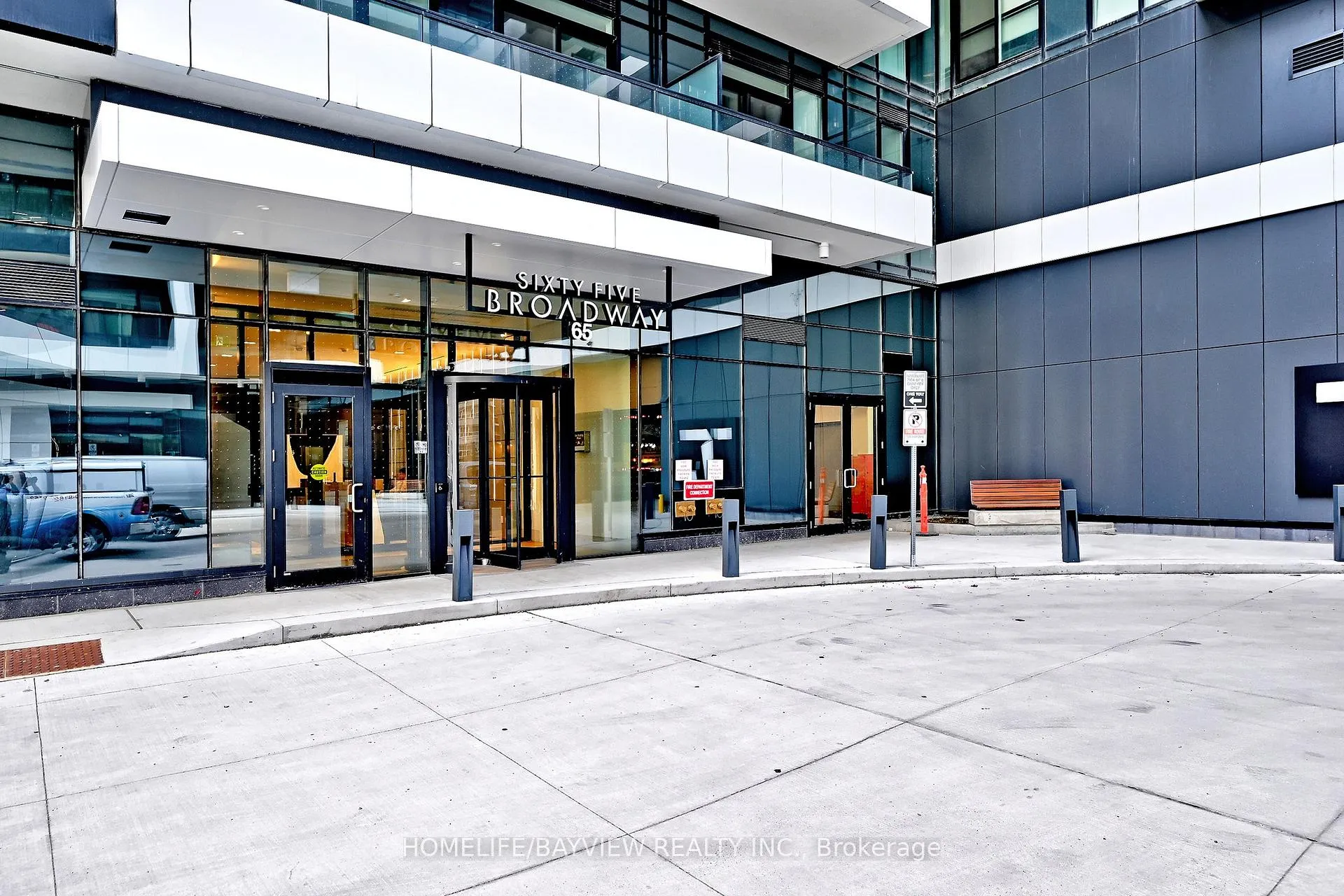 Photo 4 of Unit 2501, 65 Broadway Avenue, Toronto, Mount Pleasant West — HOMEH