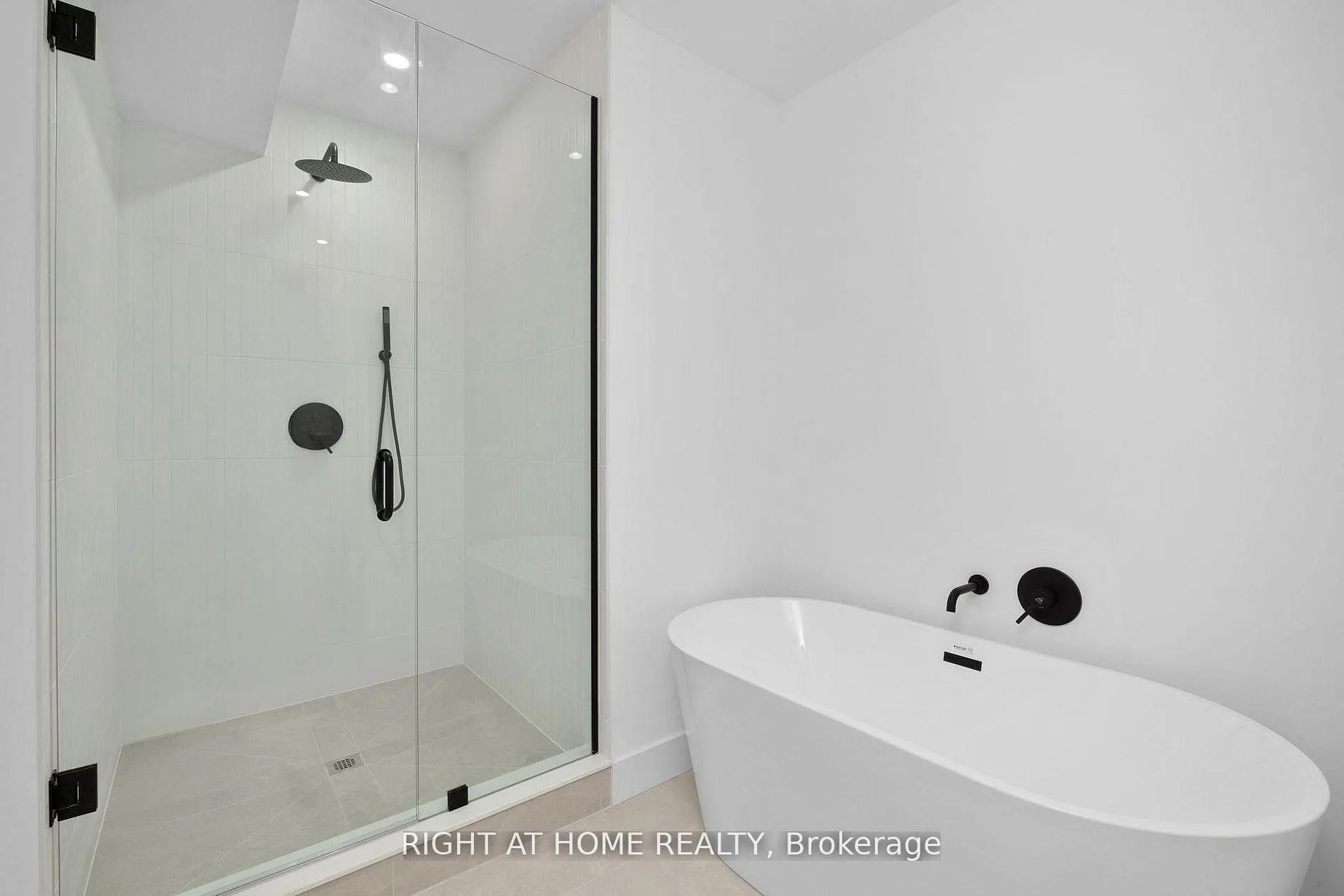 Photo 13 of 50 Lanark Avenue, Toronto, Humewood-Cedarvale — HOMEH