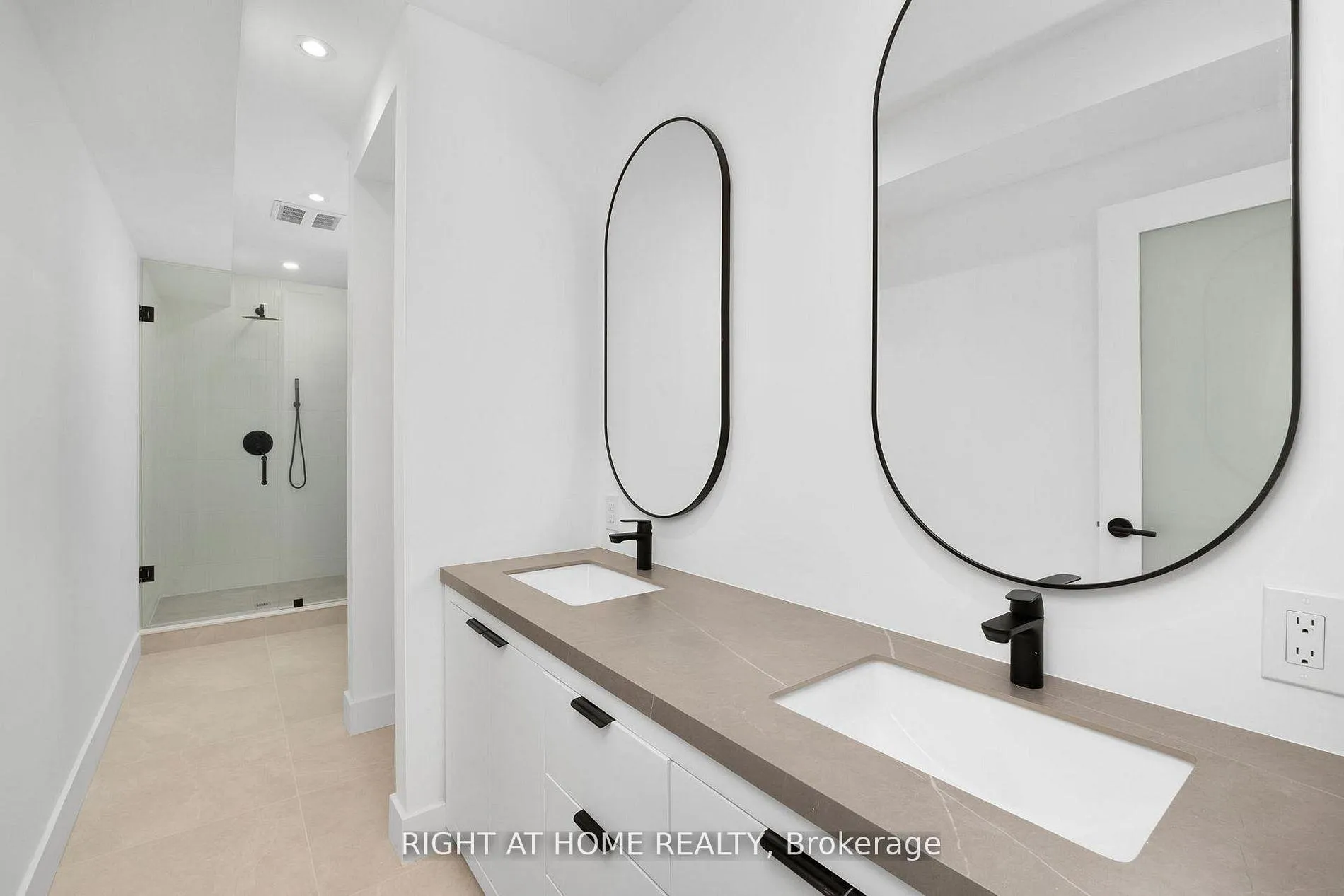 Photo 14 of 50 Lanark Avenue, Toronto, Humewood-Cedarvale — HOMEH