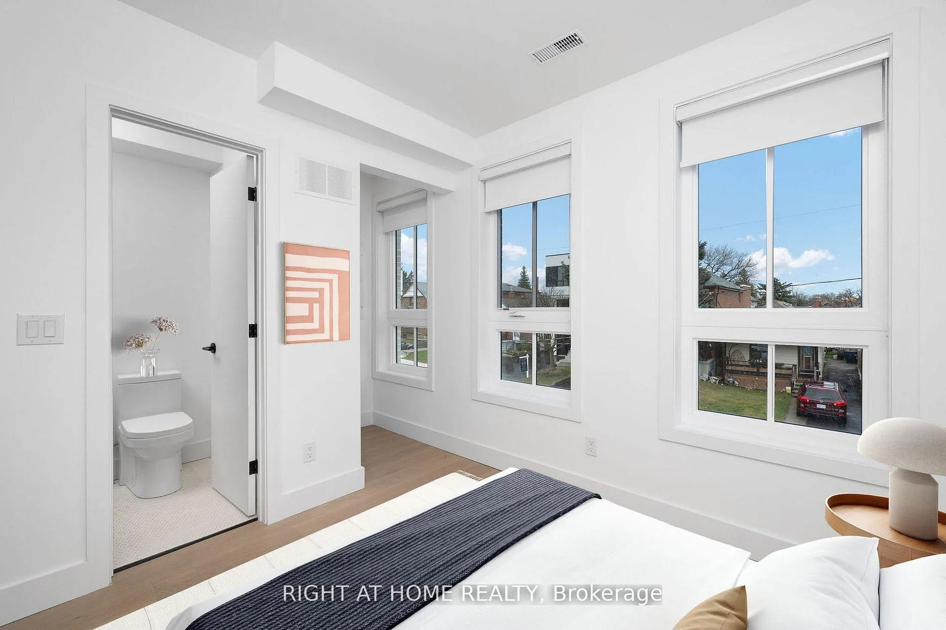 Photo 15 of 50 Lanark Avenue, Toronto, Humewood-Cedarvale — HOMEH
