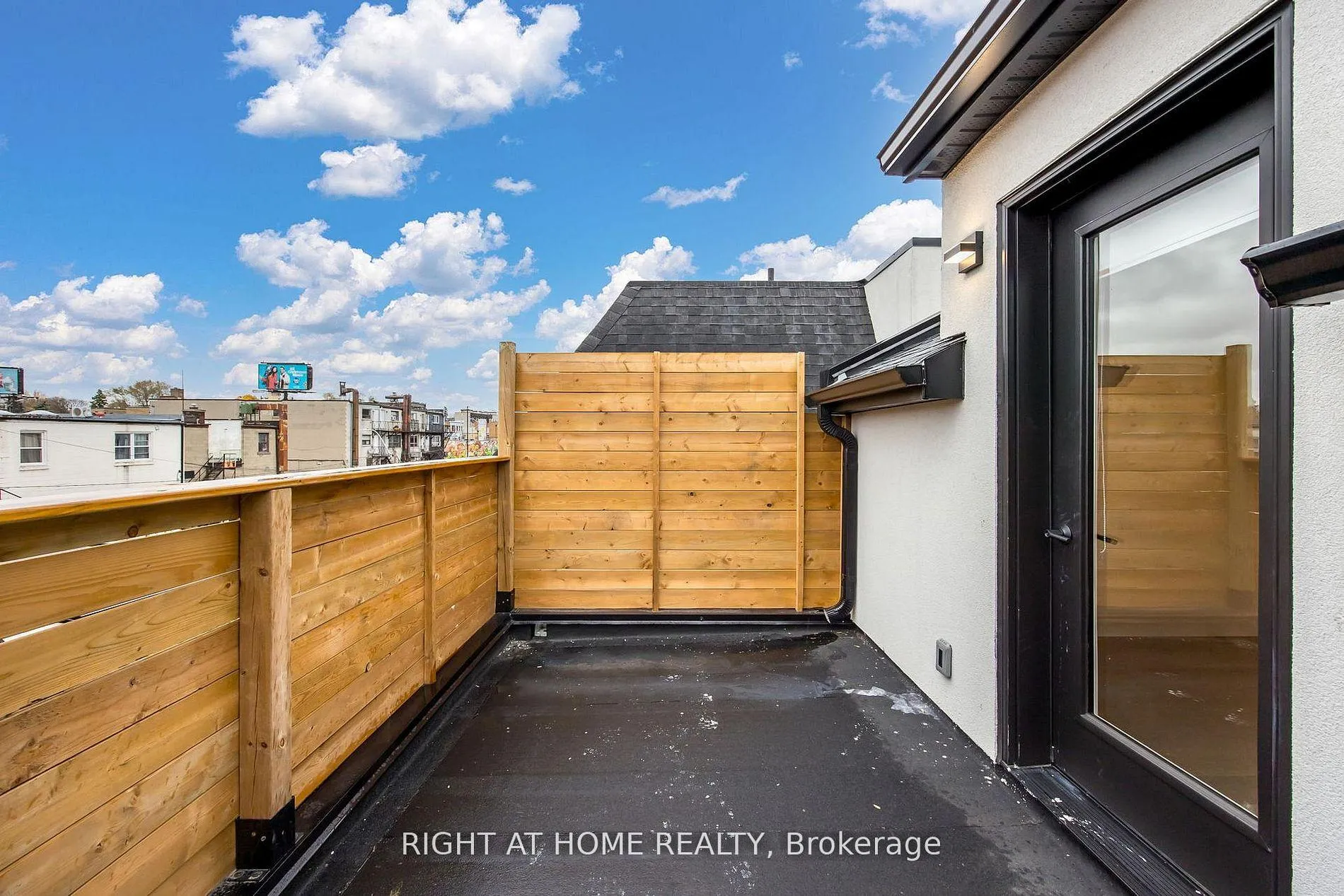 Photo 20 of 50 Lanark Avenue, Toronto, Humewood-Cedarvale — HOMEH