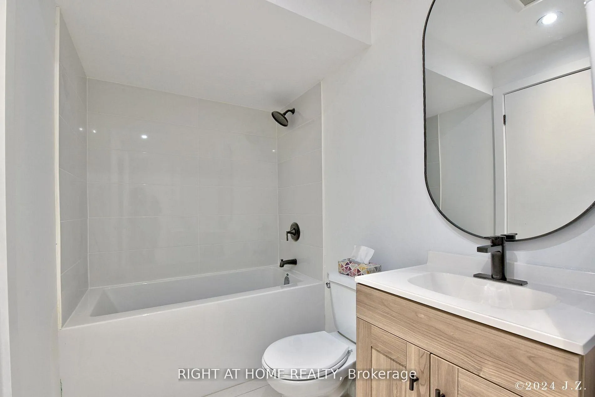 Photo 26 of 50 Lanark Avenue, Toronto, Humewood-Cedarvale — HOMEH