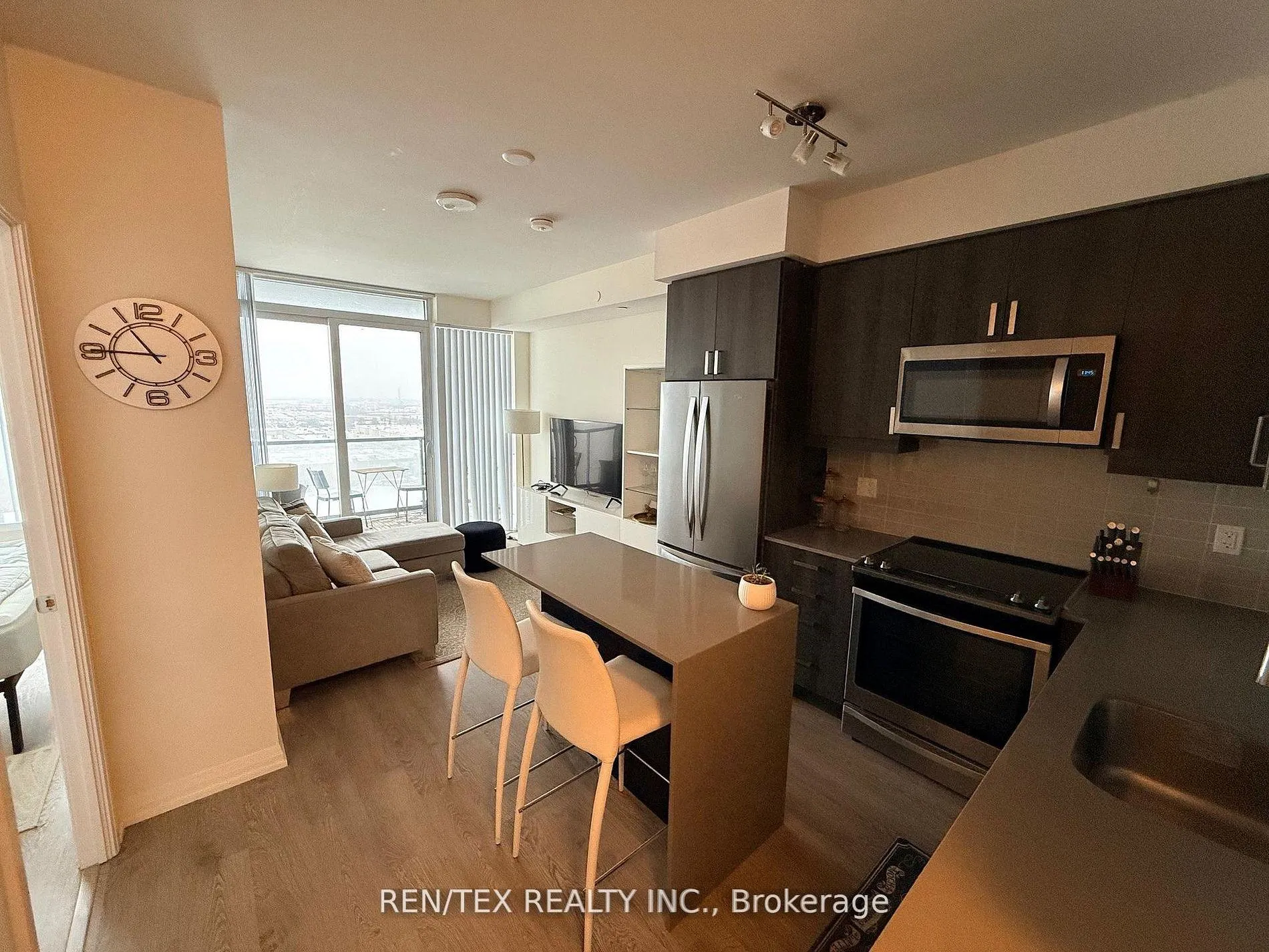 Photo 2 of Unit 1116, 7895 Jane Street, Vaughan, Concord — HOMEH