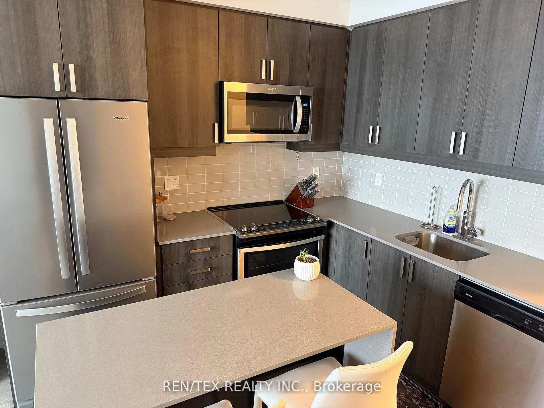 Photo 3 of Unit 1116, 7895 Jane Street, Vaughan, Concord — HOMEH