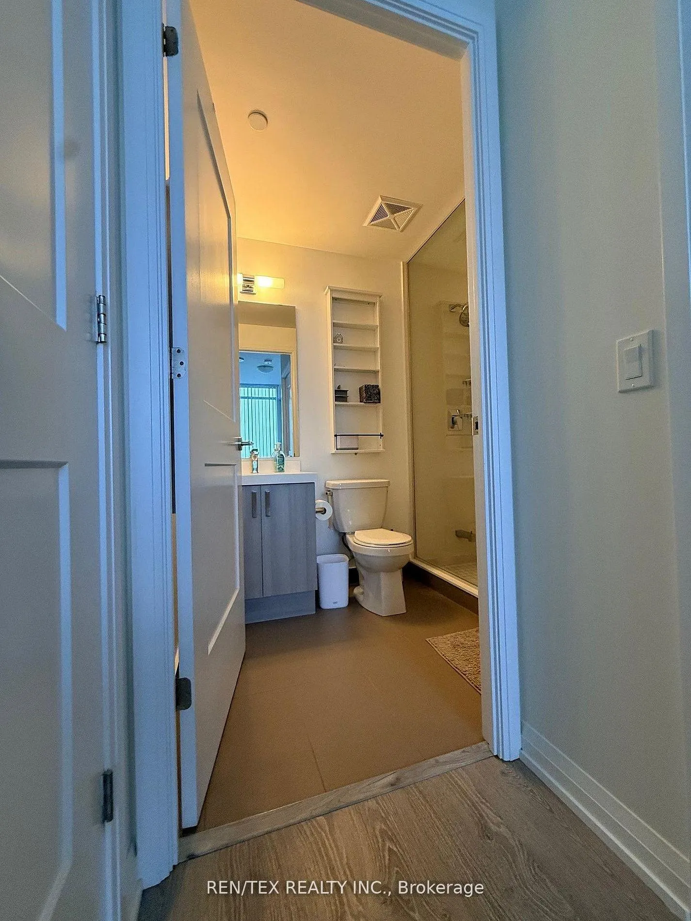 Photo 9 of Unit 1116, 7895 Jane Street, Vaughan, Concord — HOMEH