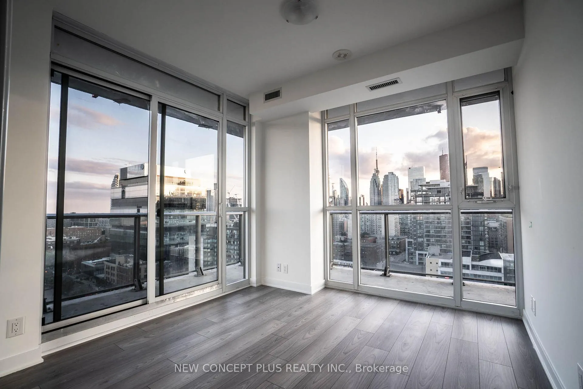 Photo 1 of Unit 1612, 120 Parliament Street E, Toronto, Moss Park — HOMEH