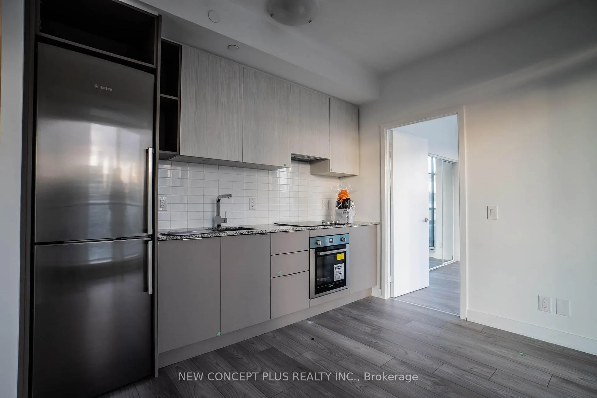 Photo 3 of Unit 1612, 120 Parliament Street E, Toronto, Moss Park — HOMEH