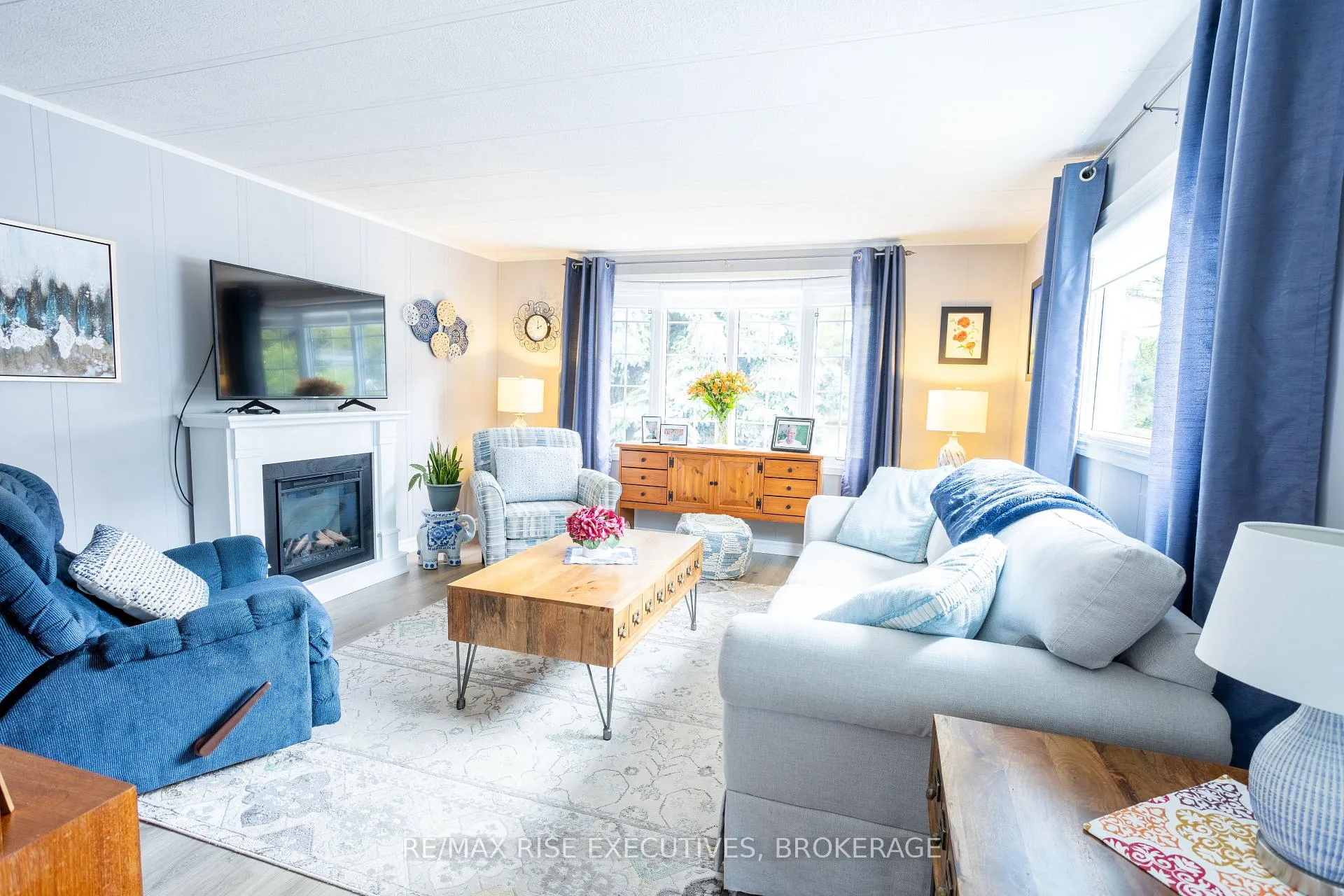 Photo 3 of 21 Powley Garden Drive, Kingston, Rideau — HOMEH