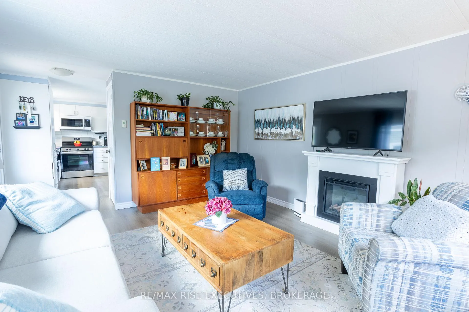 Photo 4 of 21 Powley Garden Drive, Kingston, Rideau — HOMEH