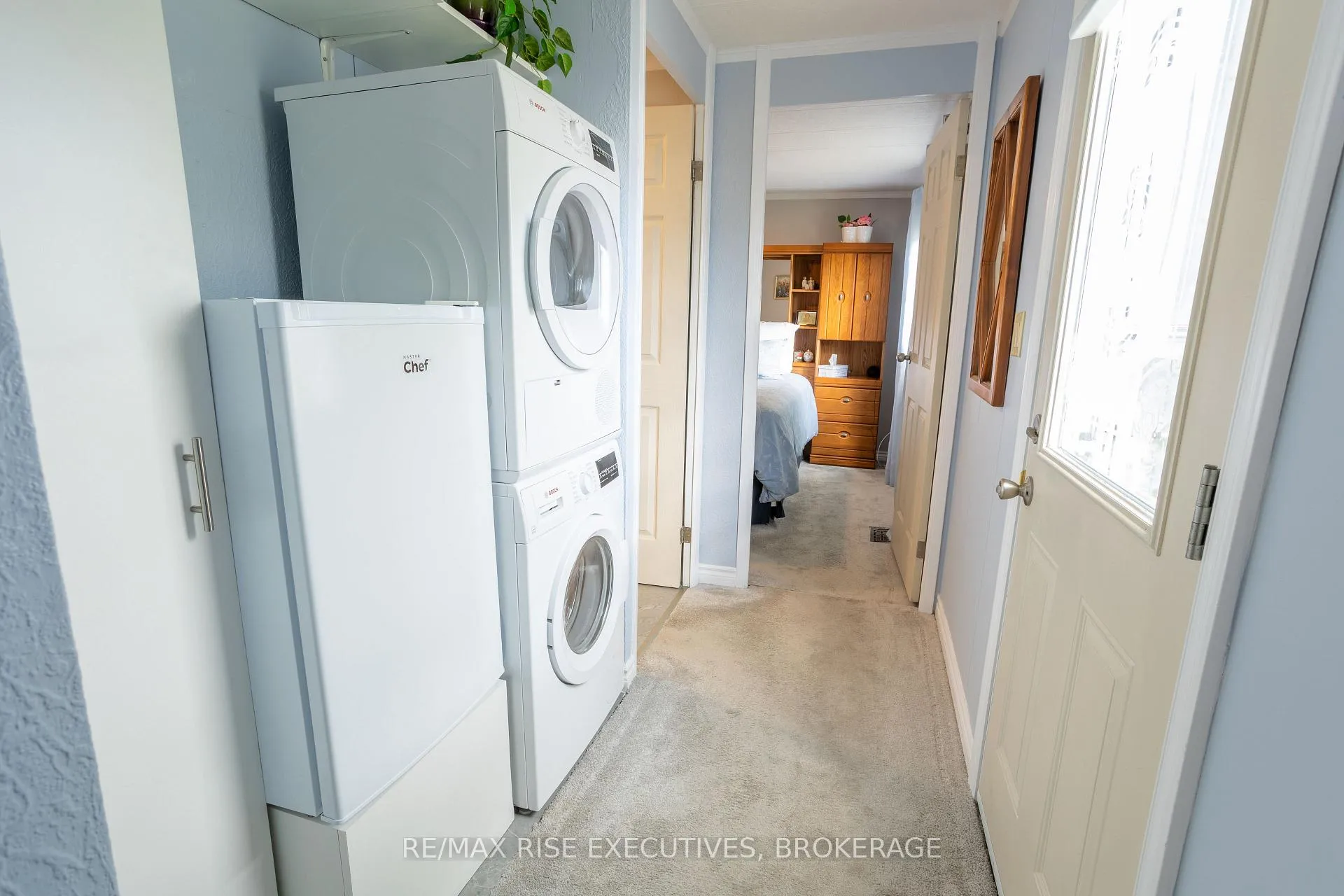 Photo 9 of 21 Powley Garden Drive, Kingston, Rideau — HOMEH