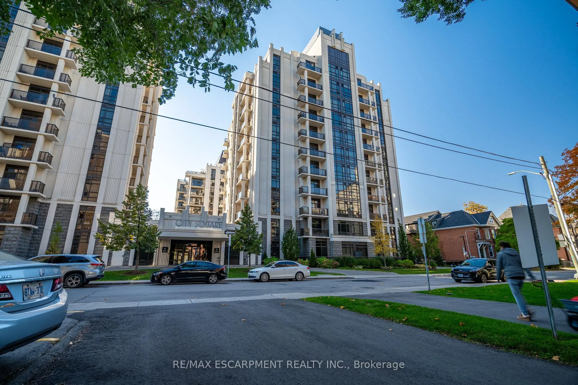 Front of Unit 509, 85 Robinson Street
