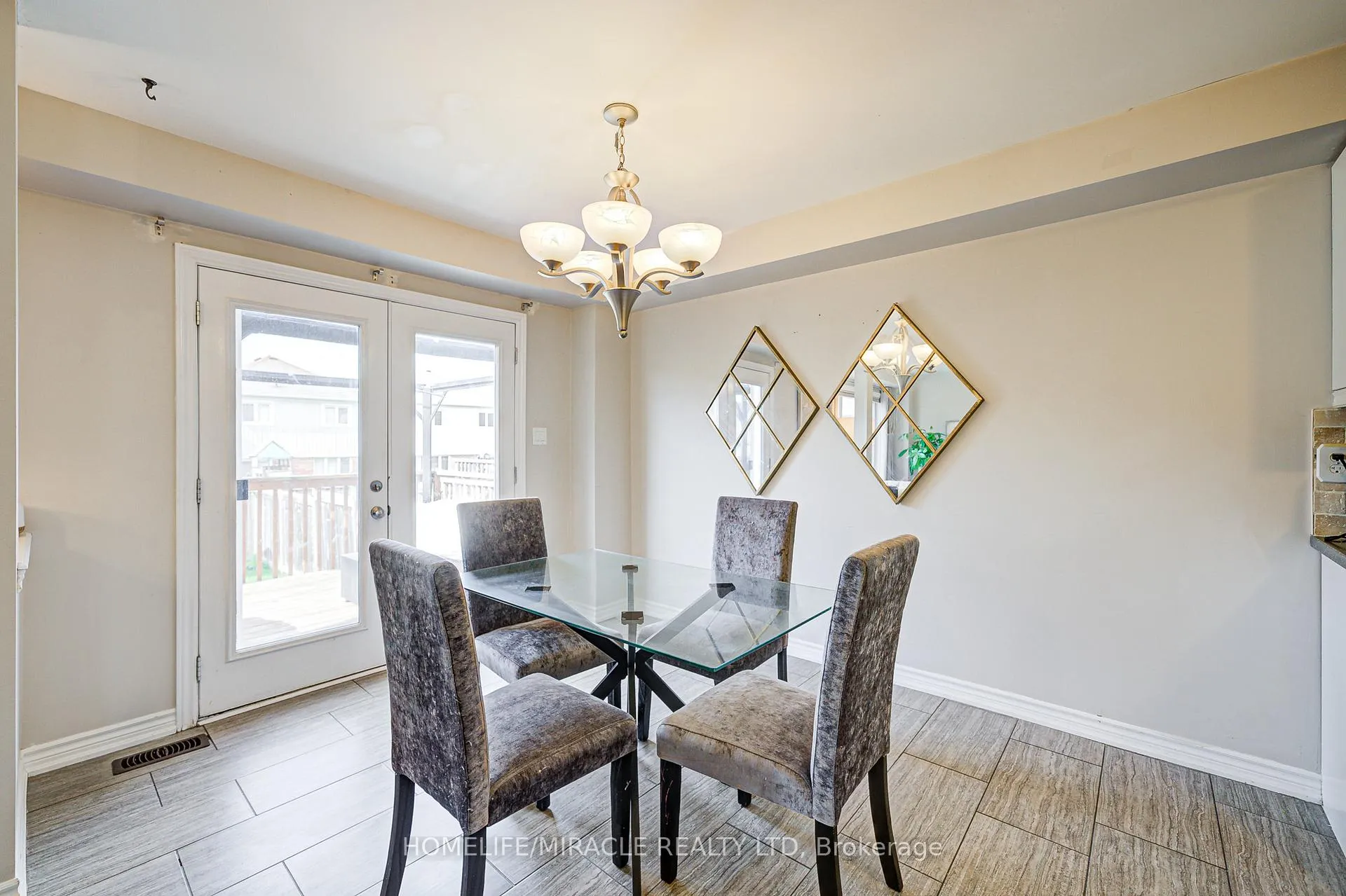Photo 16 of 56 Hayman Street, Clarington, Courtice — HOMEH