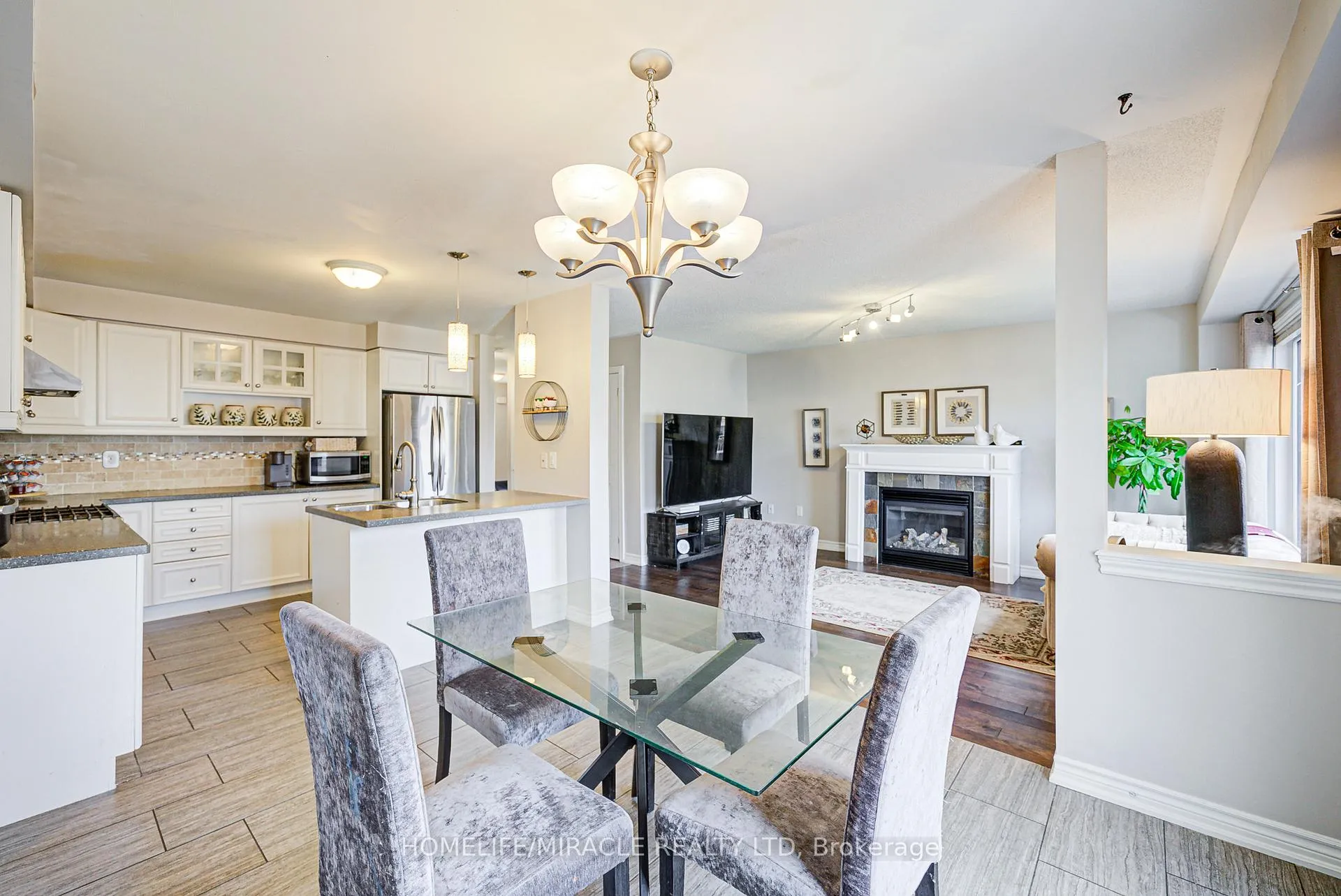 Photo 18 of 56 Hayman Street, Clarington, Courtice — HOMEH