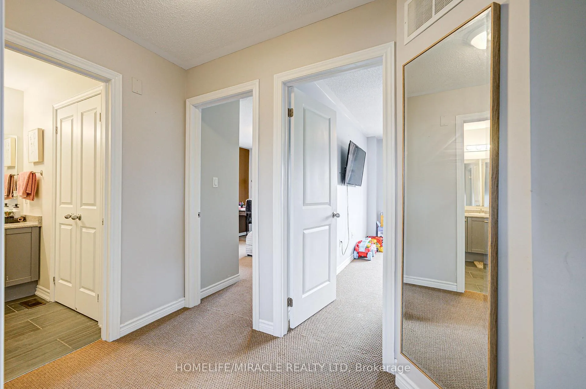 Photo 27 of 56 Hayman Street, Clarington, Courtice — HOMEH