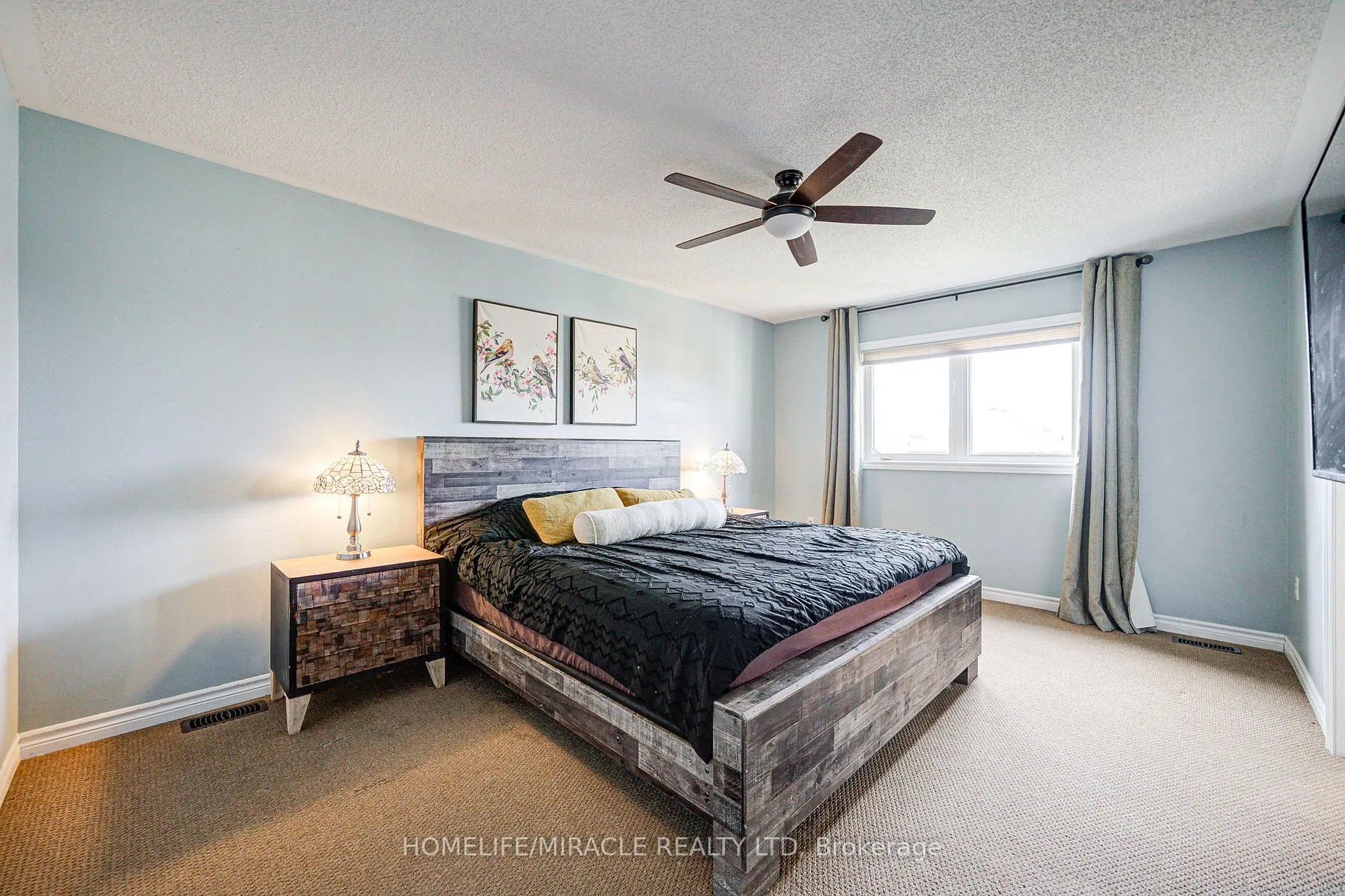 Photo 38 of 56 Hayman Street, Clarington, Courtice — HOMEH