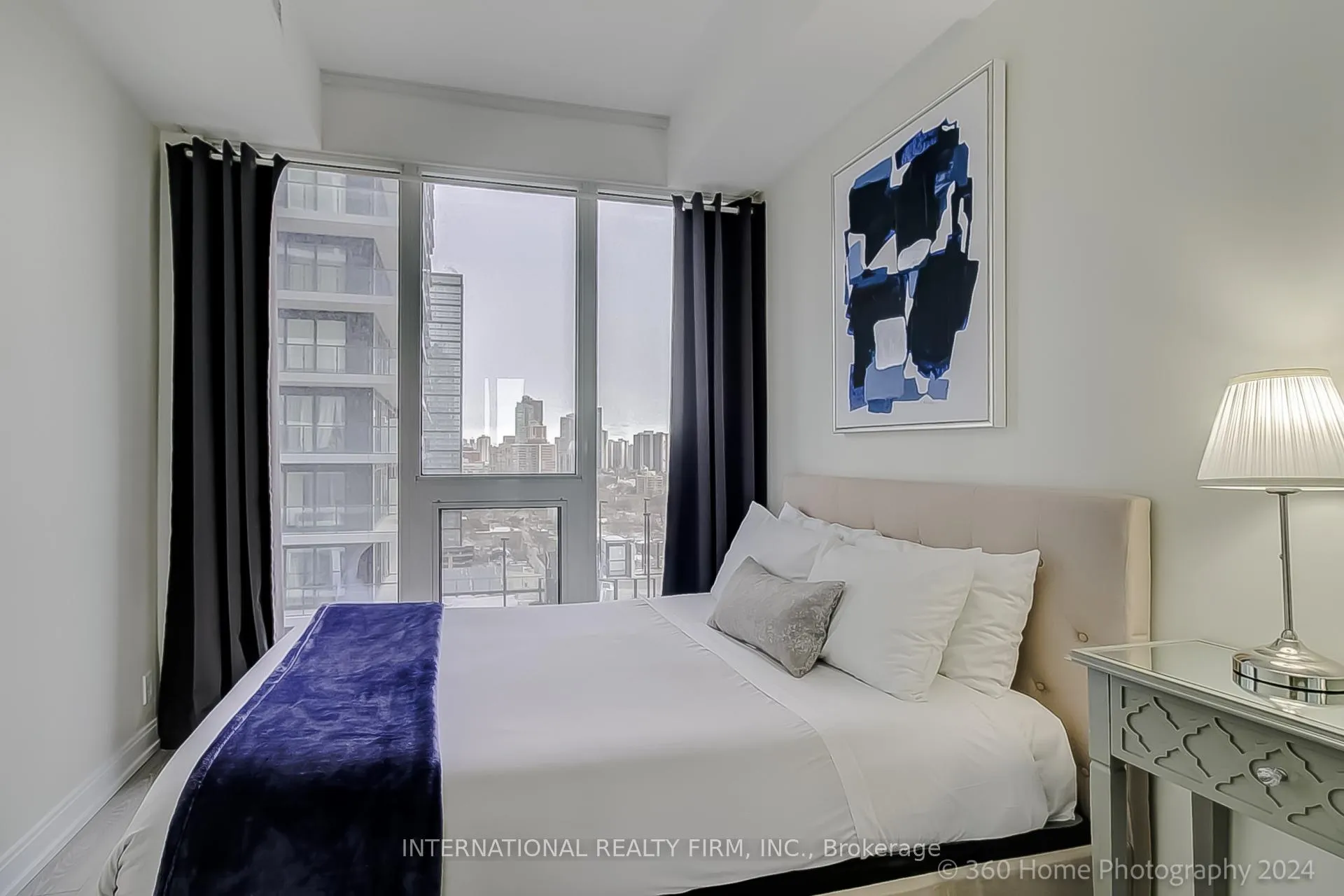 Photo 3 of Unit 2502, 181 Dundas Street E, Toronto, Church-Yonge Corridor — HOMEH